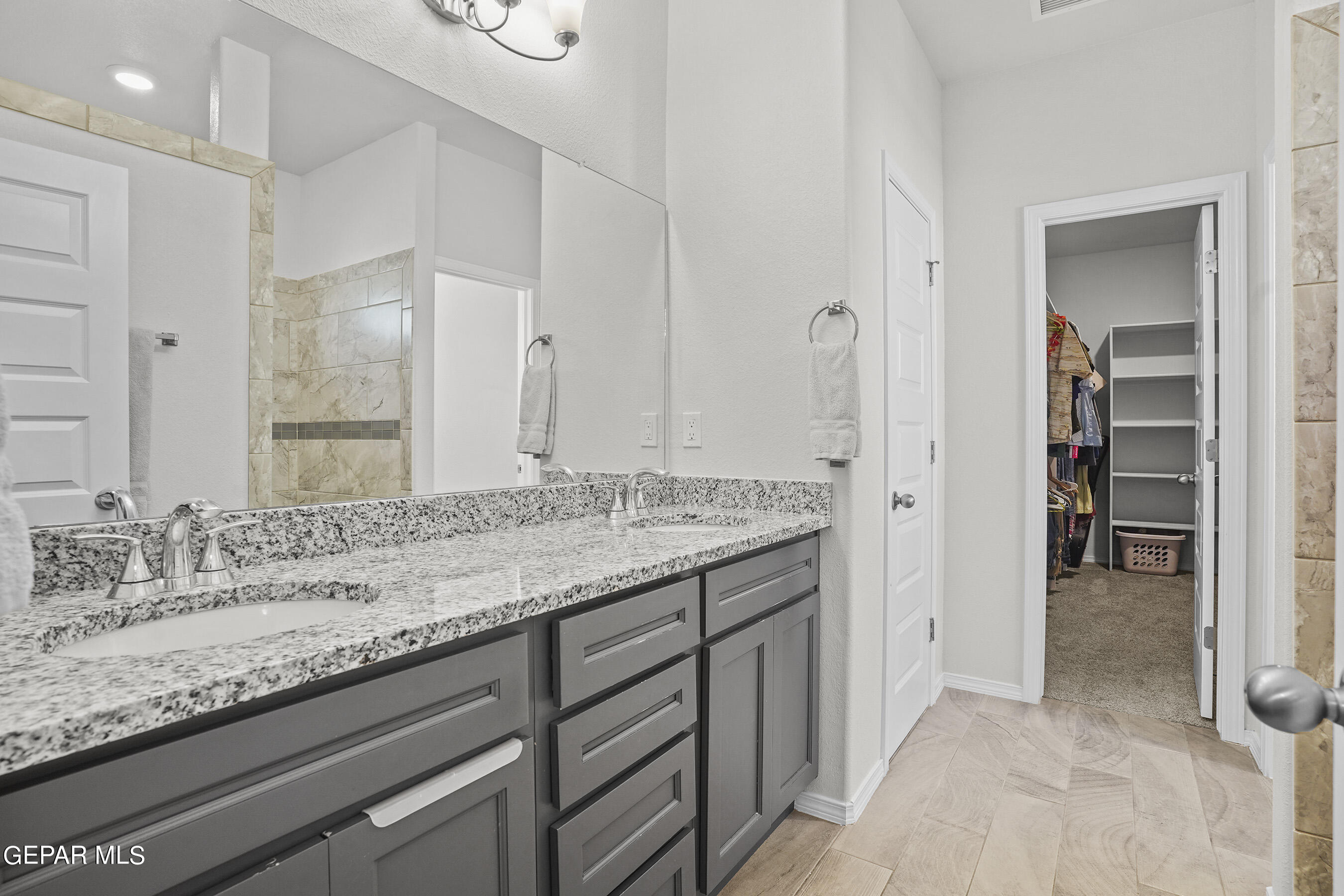 7332 GLACIER Drive
