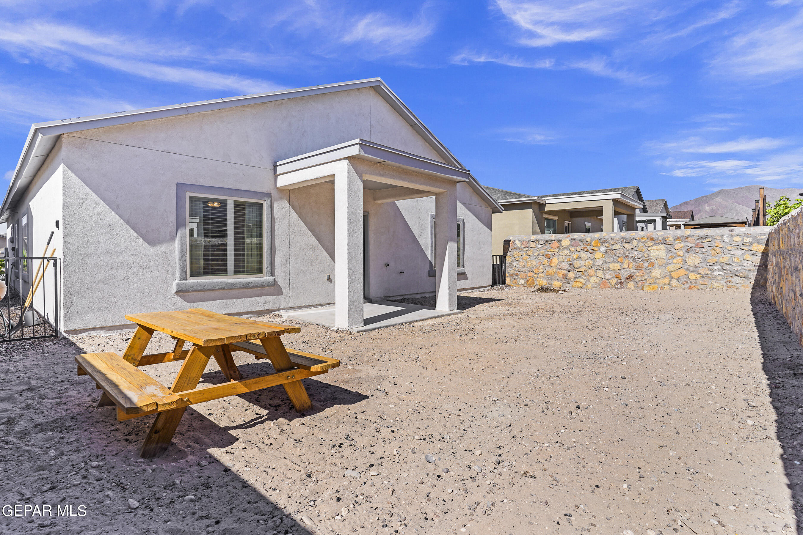 7332 GLACIER Drive