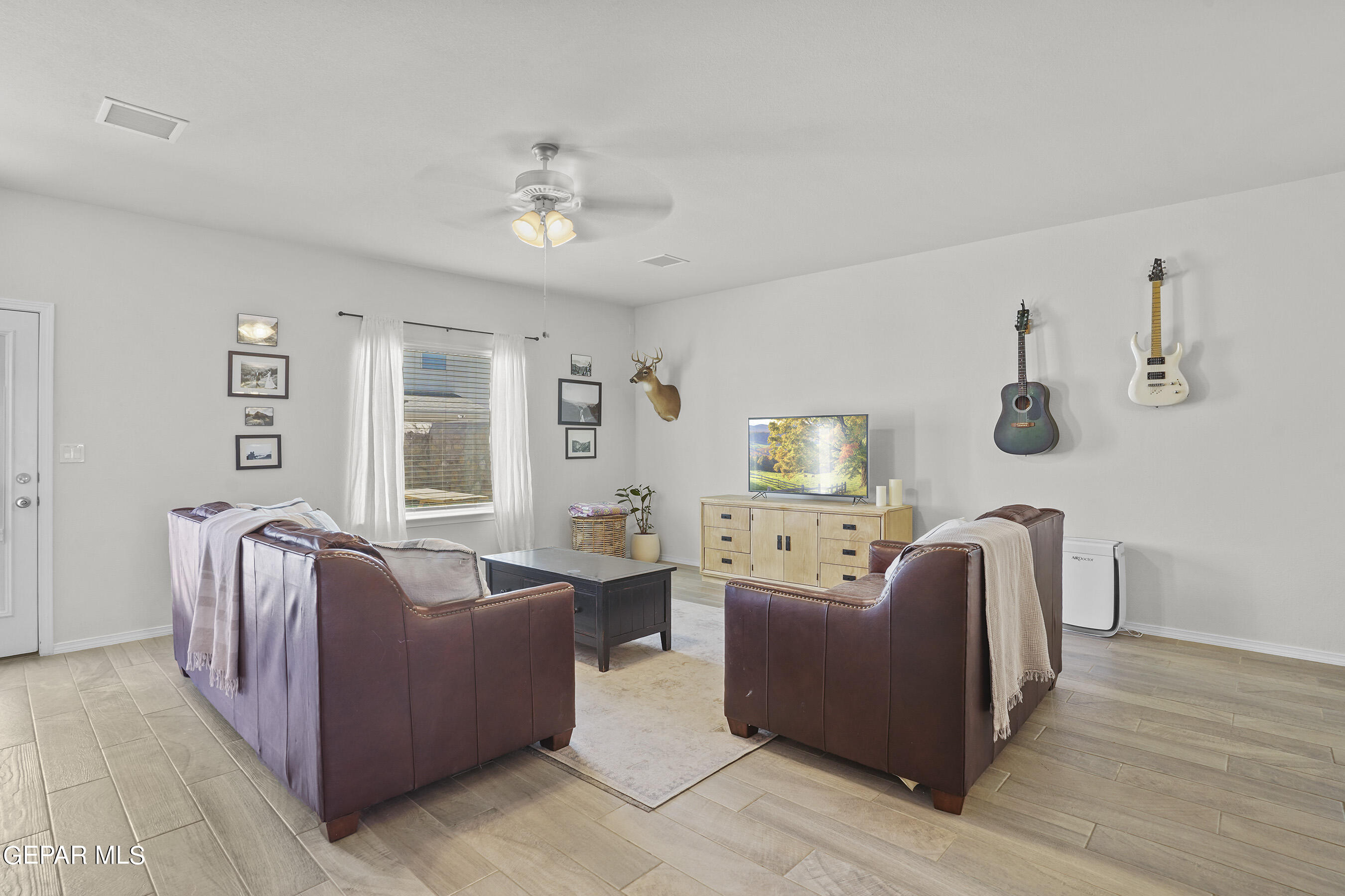 7332 GLACIER Drive