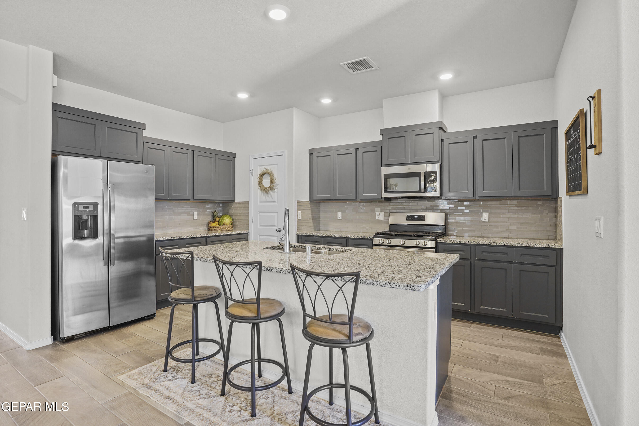 7332 GLACIER Drive