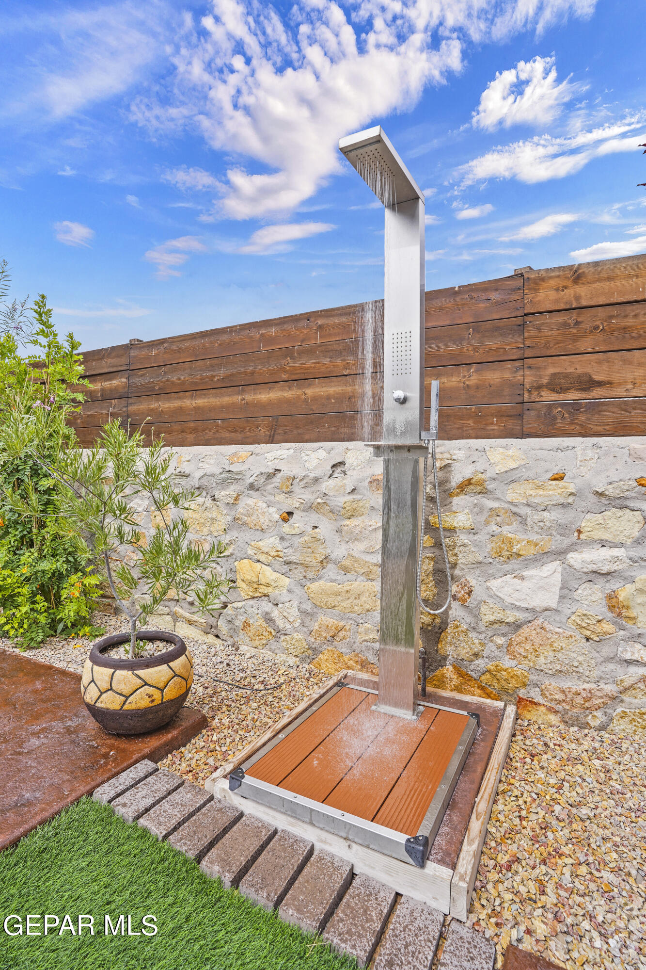 13664 MILL HILL Court