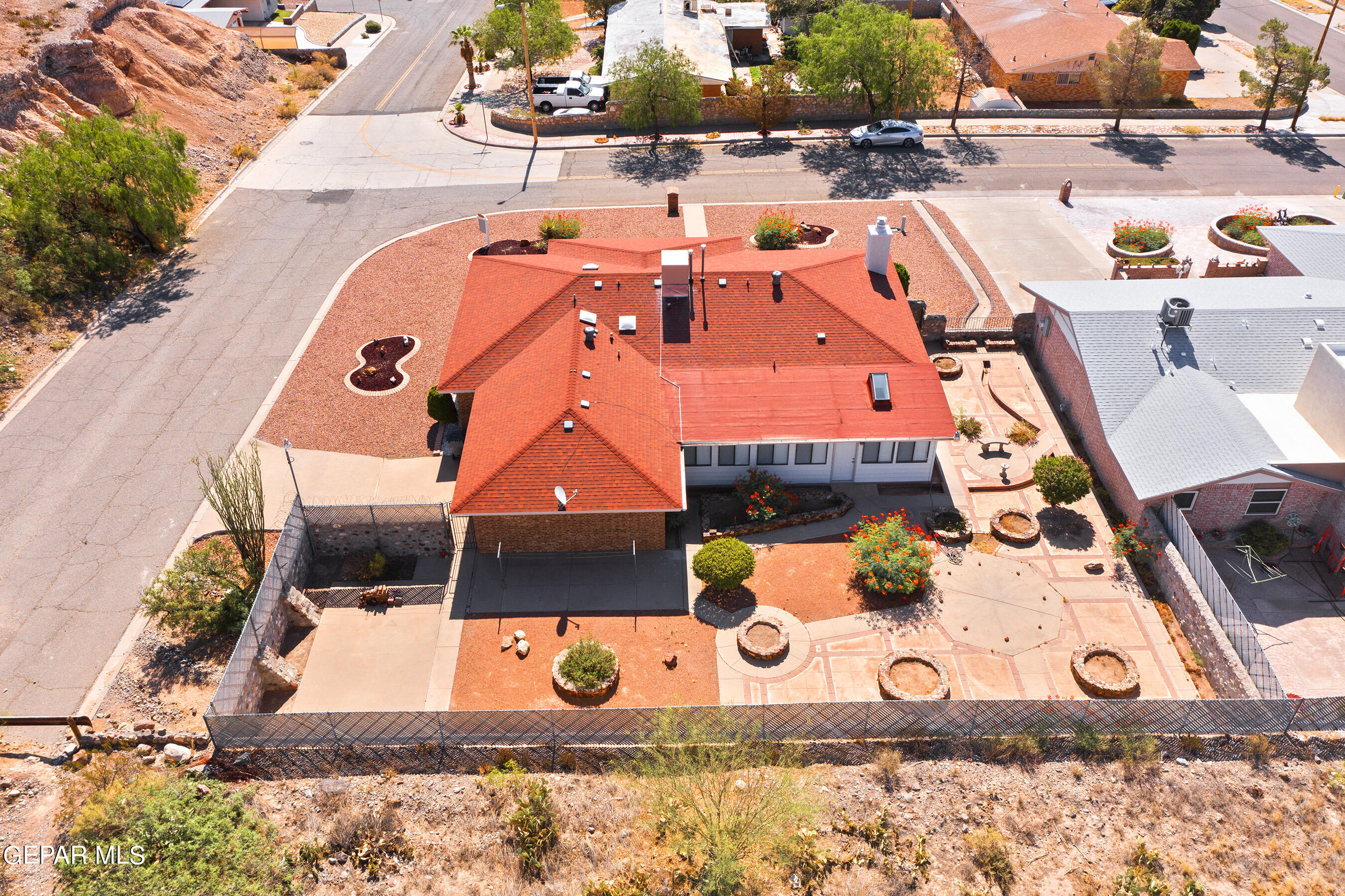 8621 West Line Drive