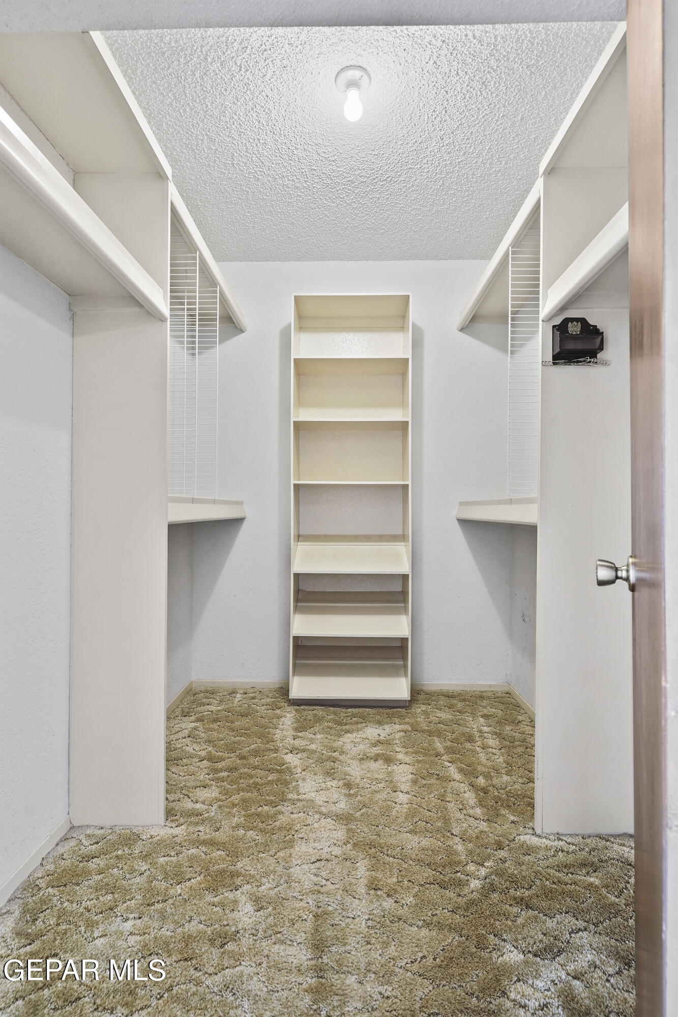 8621 West Line Drive