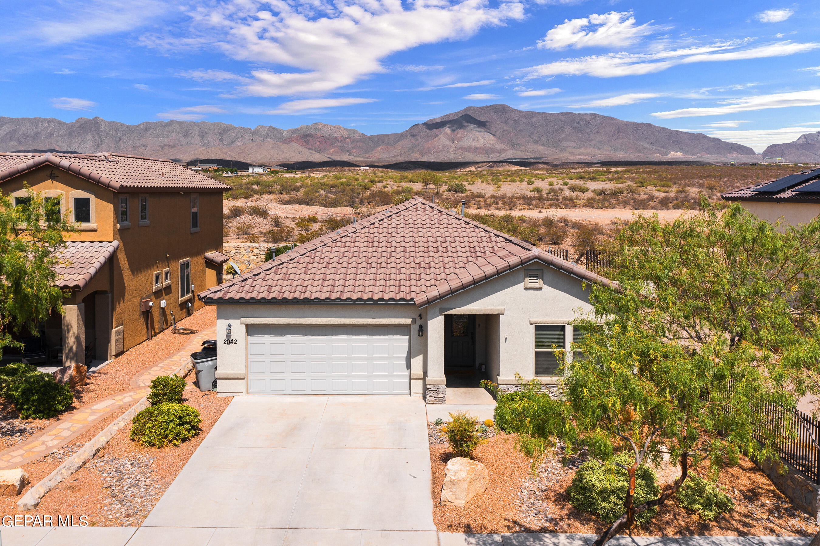 2042 BLUFF CREEK Street