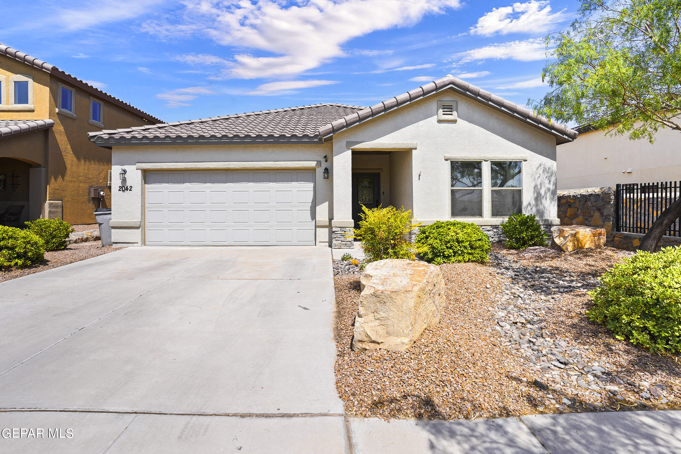 2042 BLUFF CREEK Street