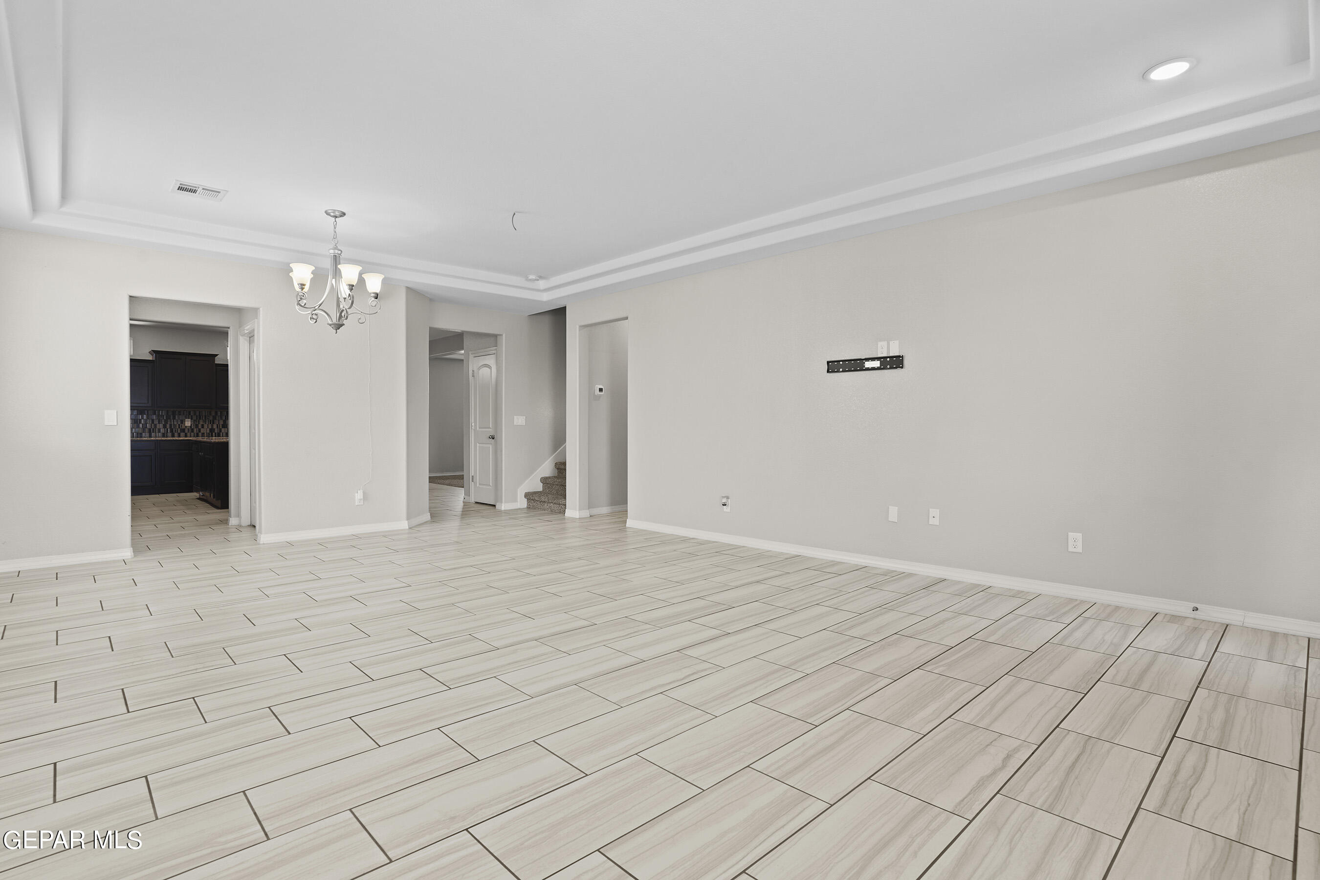 2853 SAMMY CERVANTES Street