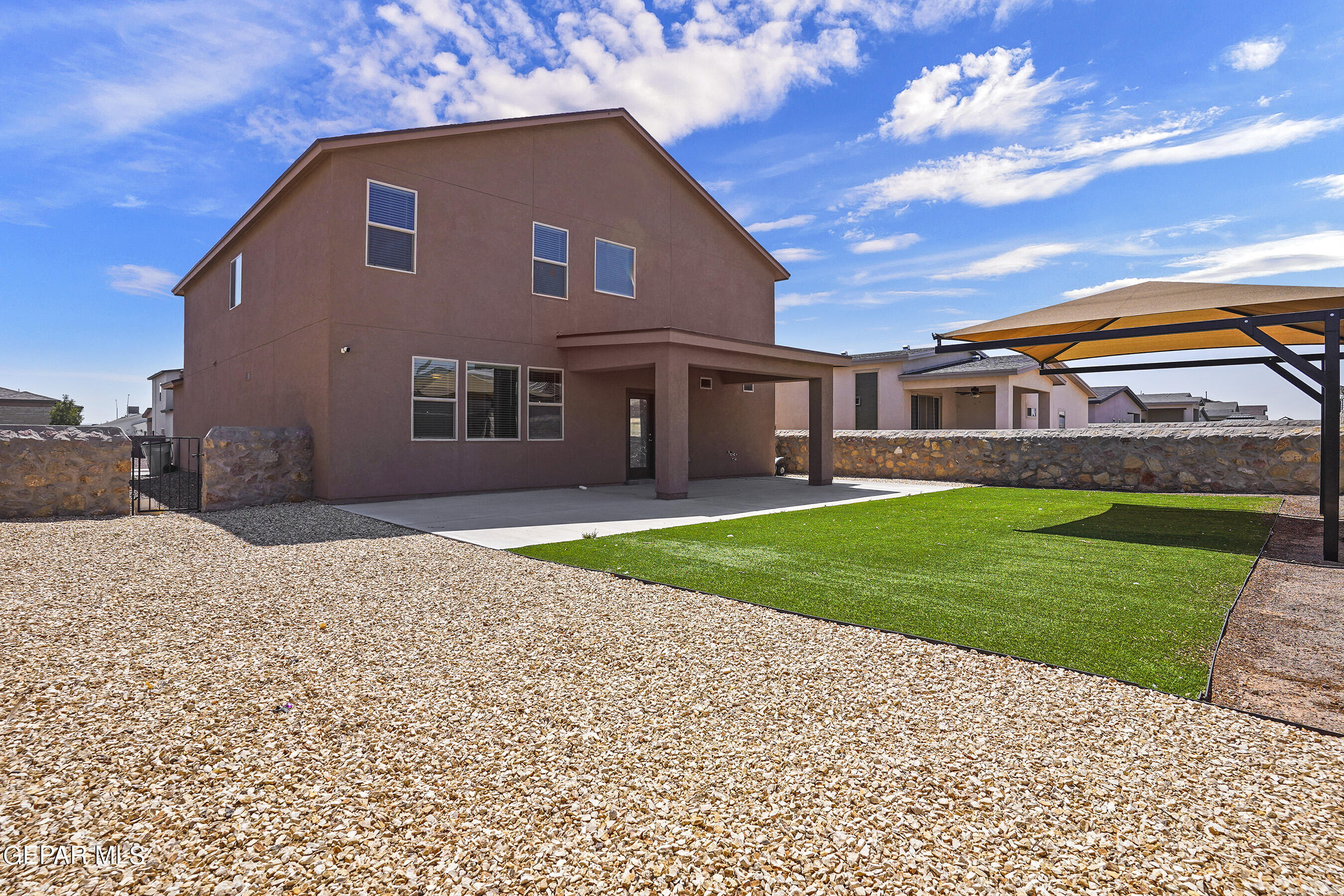 2853 SAMMY CERVANTES Street