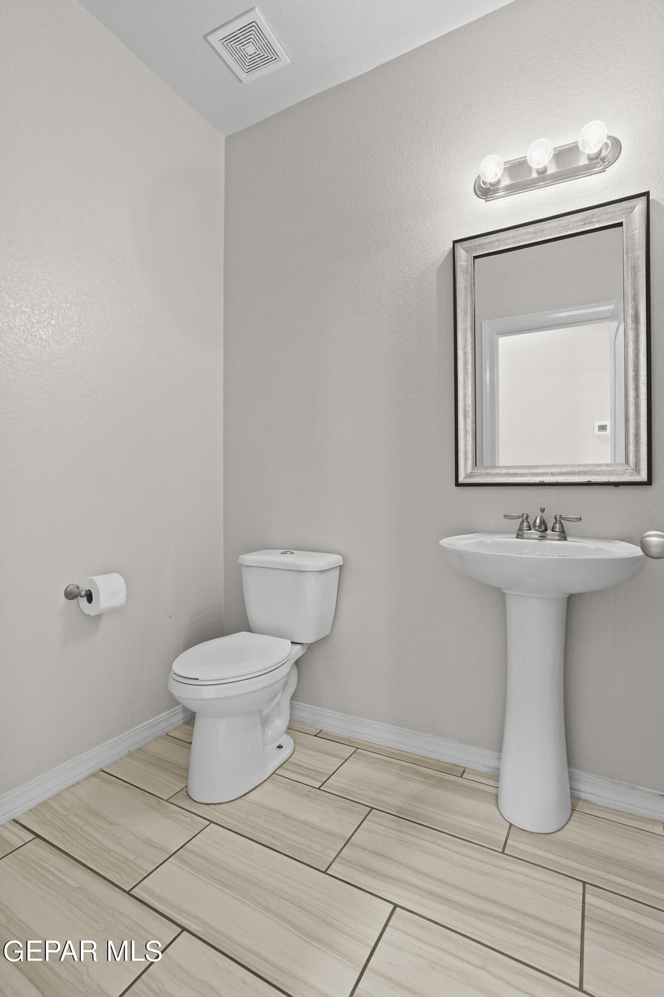 2853 SAMMY CERVANTES Street