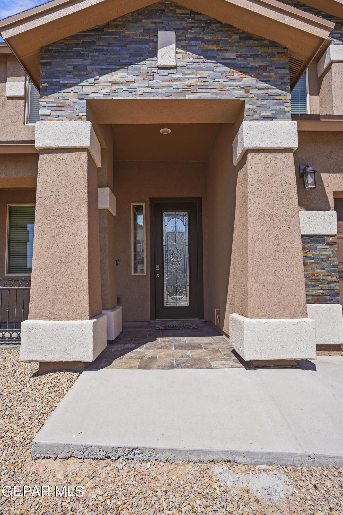 2853 SAMMY CERVANTES Street