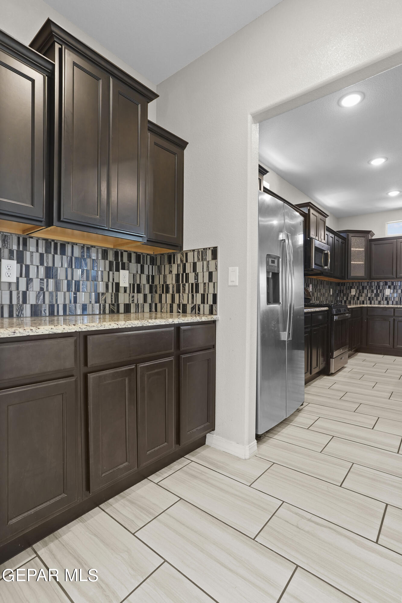 2853 SAMMY CERVANTES Street