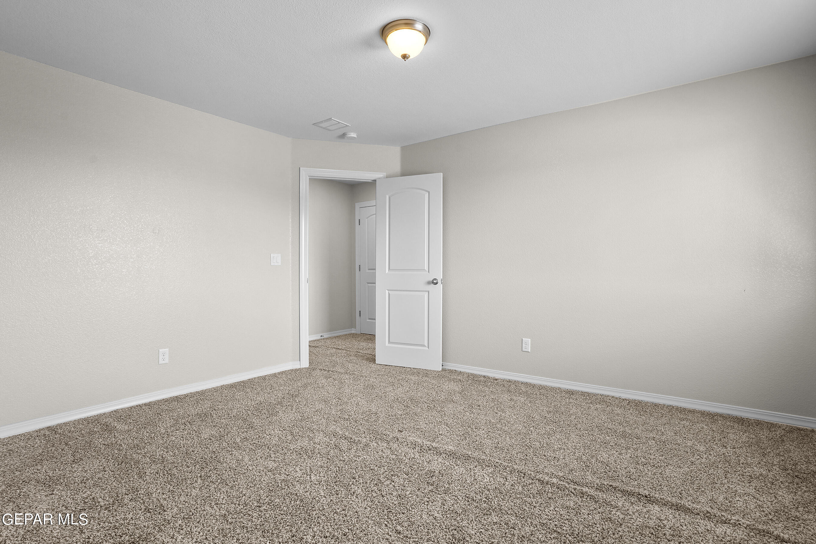 2853 SAMMY CERVANTES Street