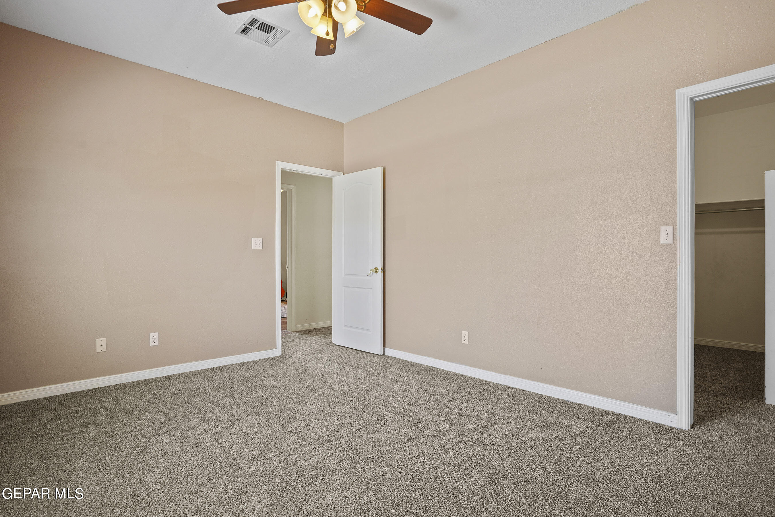 6127 LA POSTA Drive