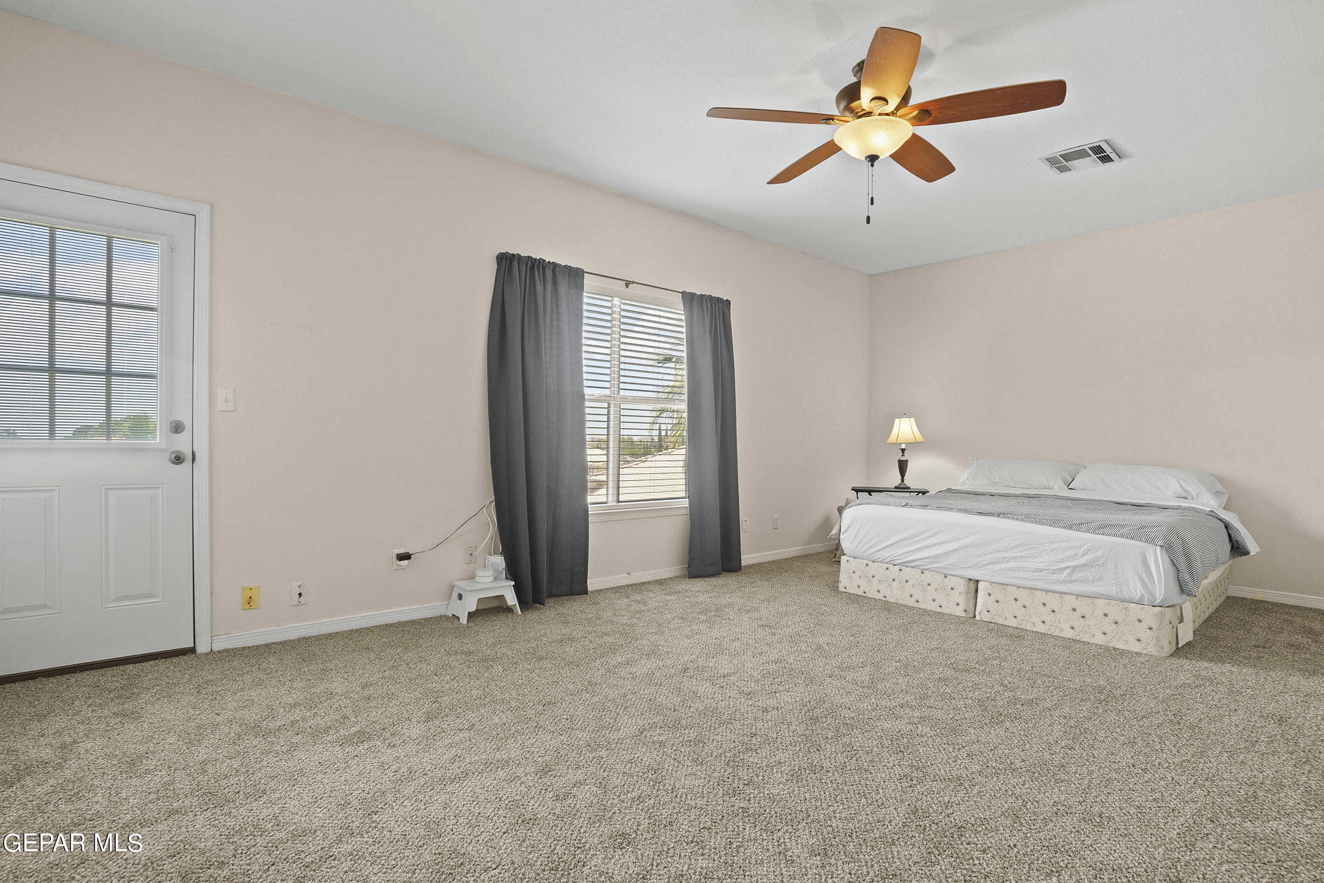 6127 LA POSTA Drive