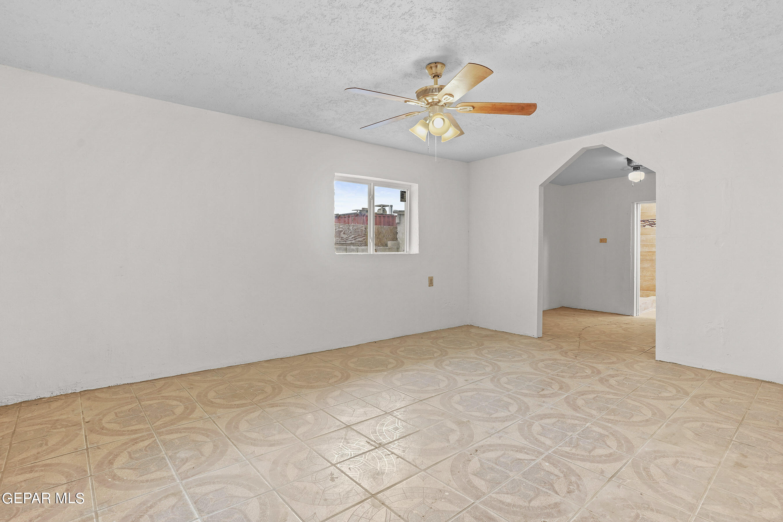 773 LUPE ANNA Lane