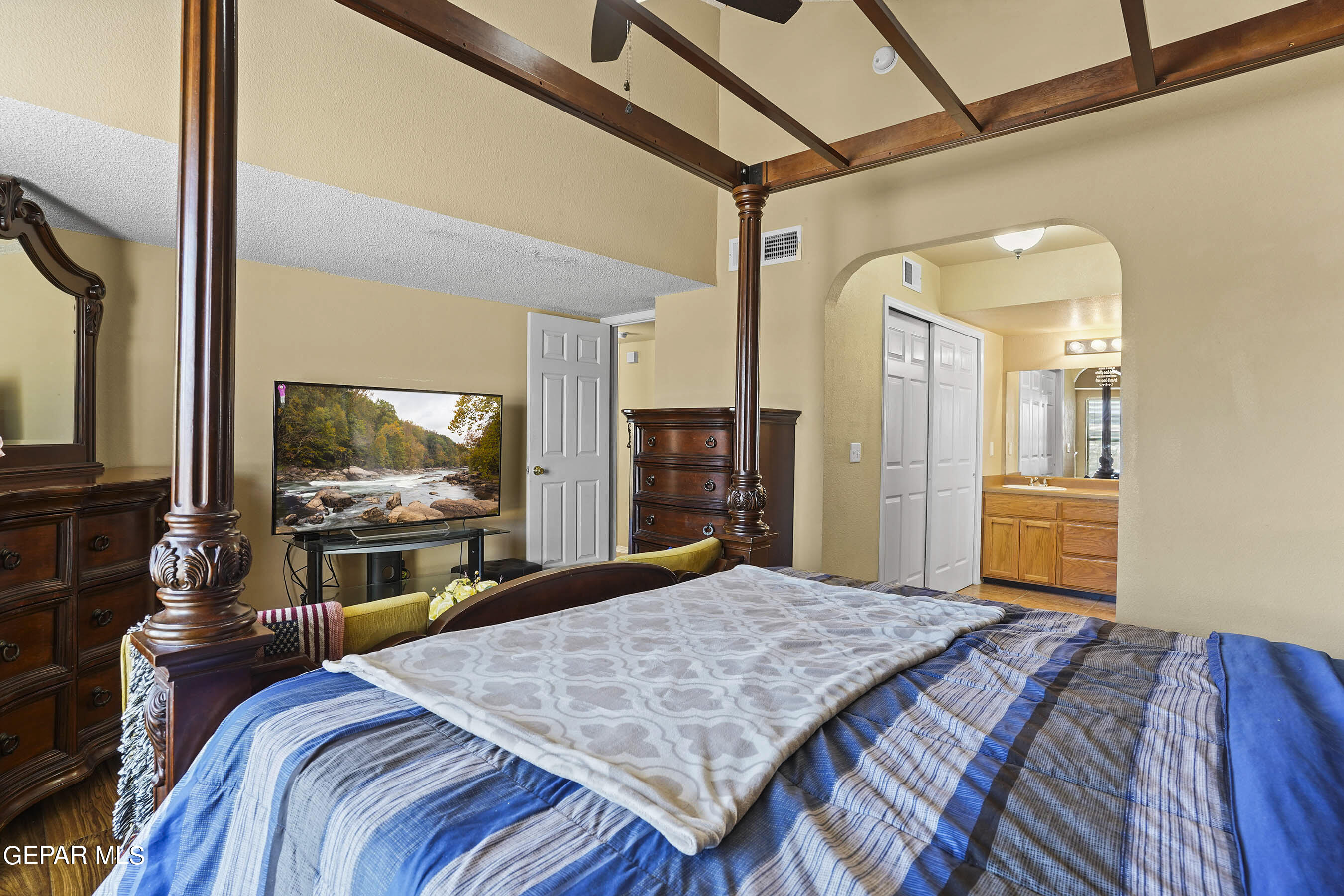 11408 PIFAS NEVAREZ Place