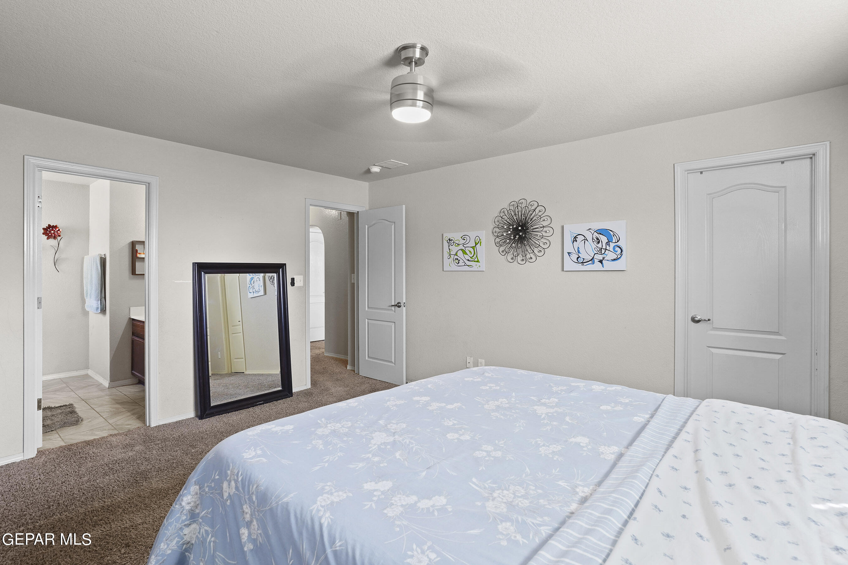 7016 RED MAN Drive