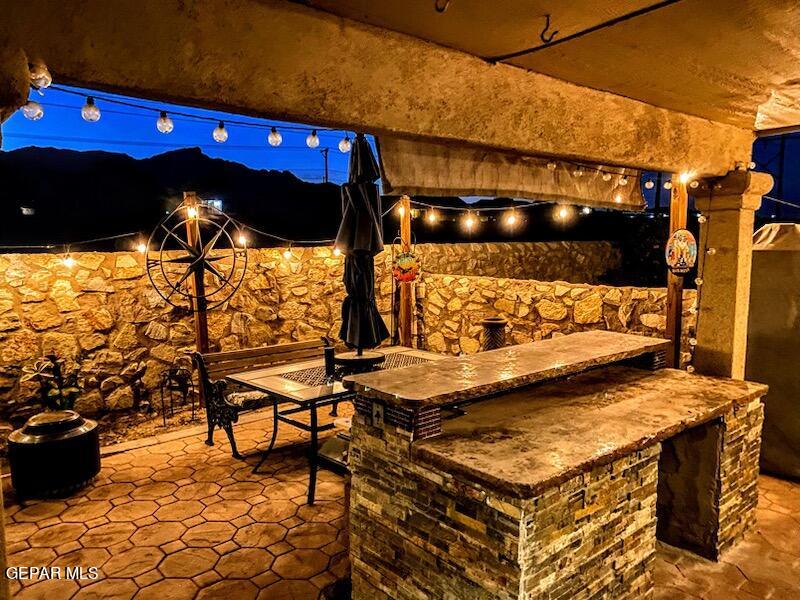 11241 NORTHVIEW Street