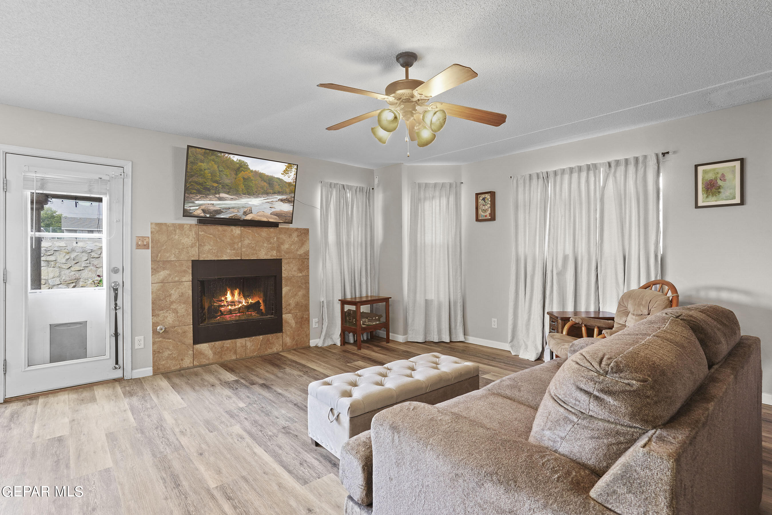 11241 NORTHVIEW Street