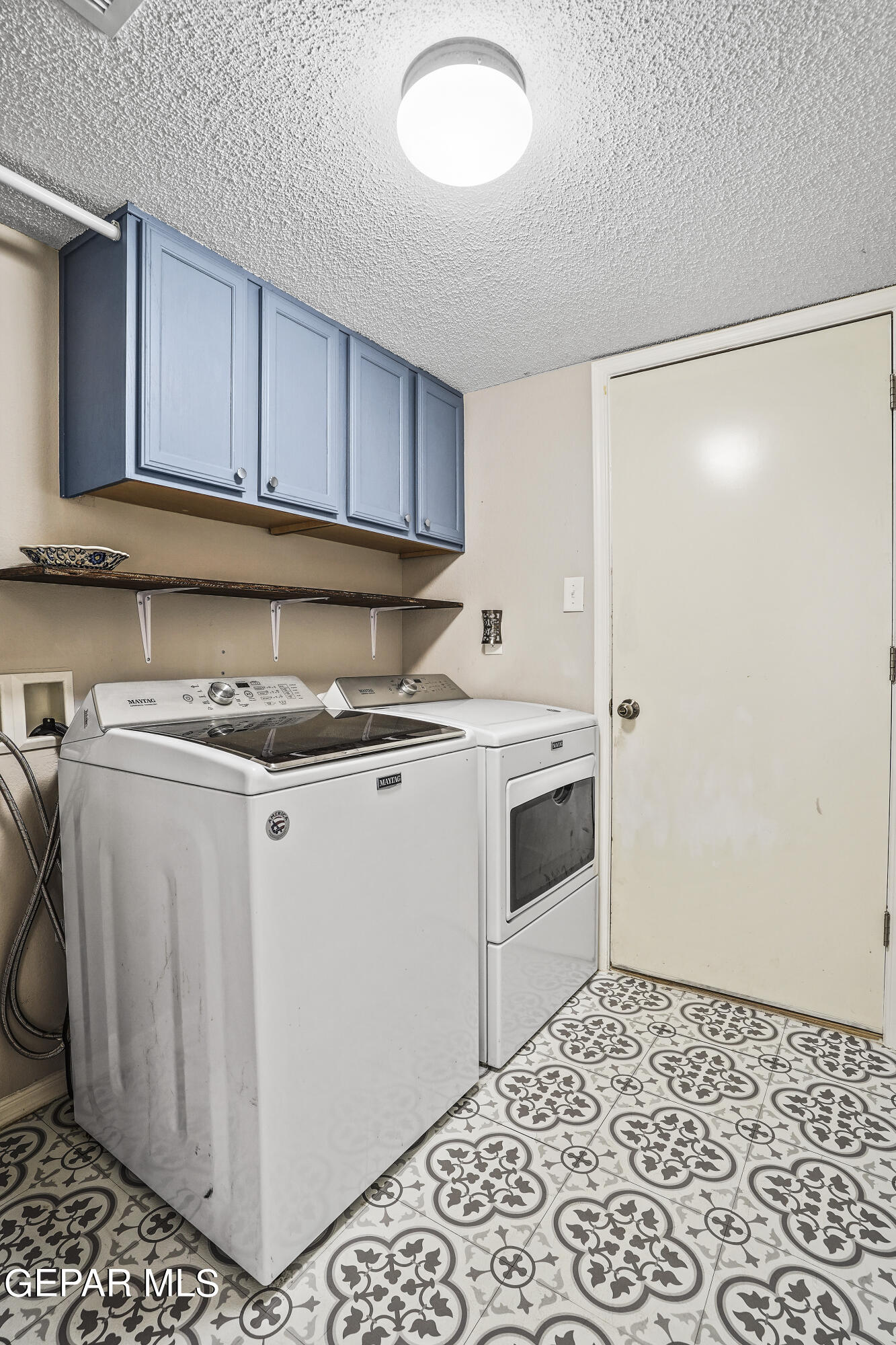 11241 NORTHVIEW Street