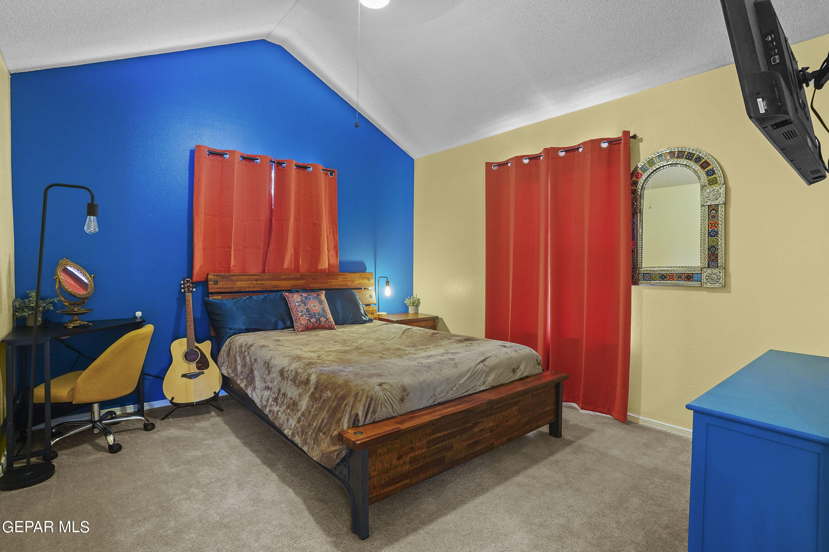 11241 NORTHVIEW Street