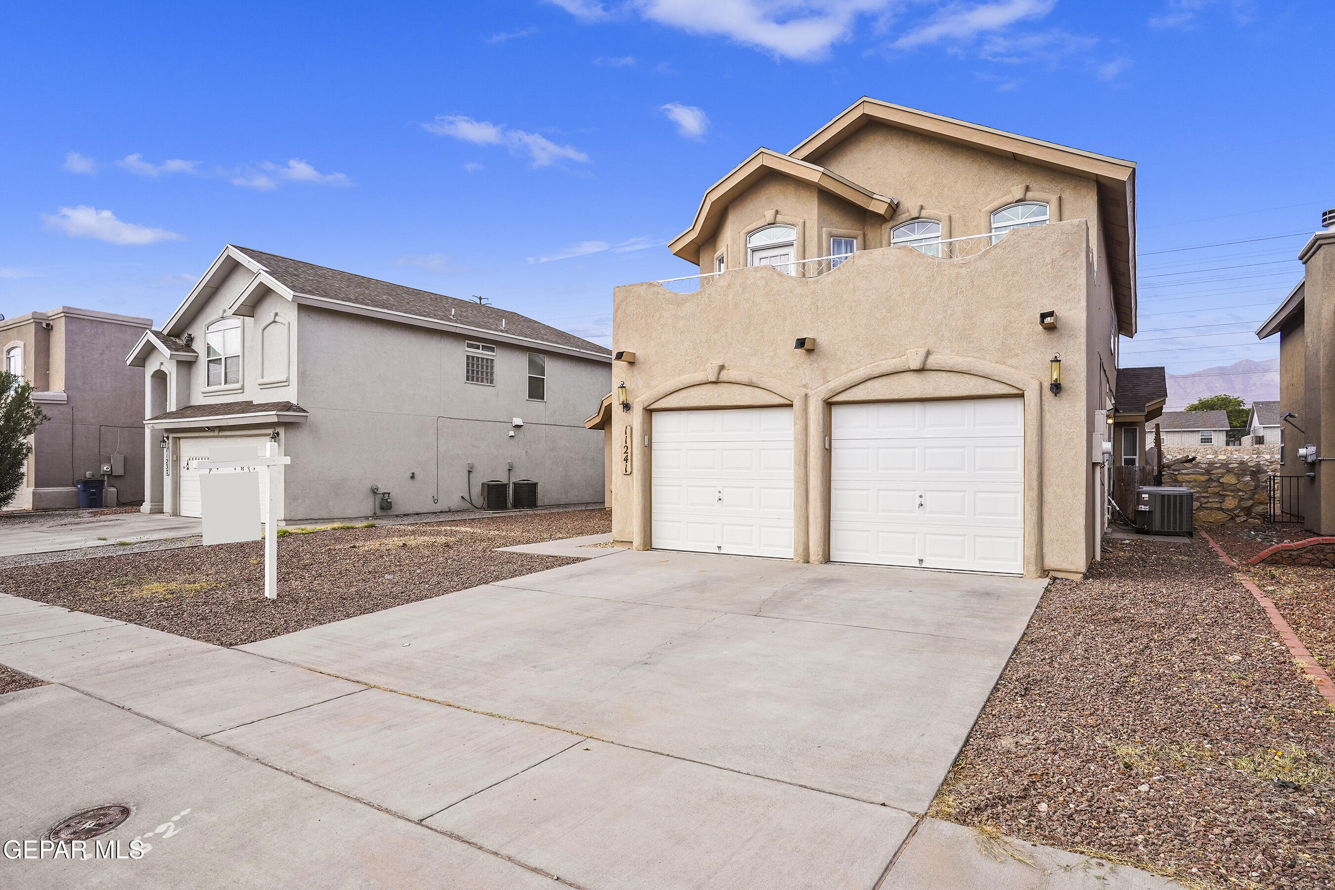 11241 NORTHVIEW Street