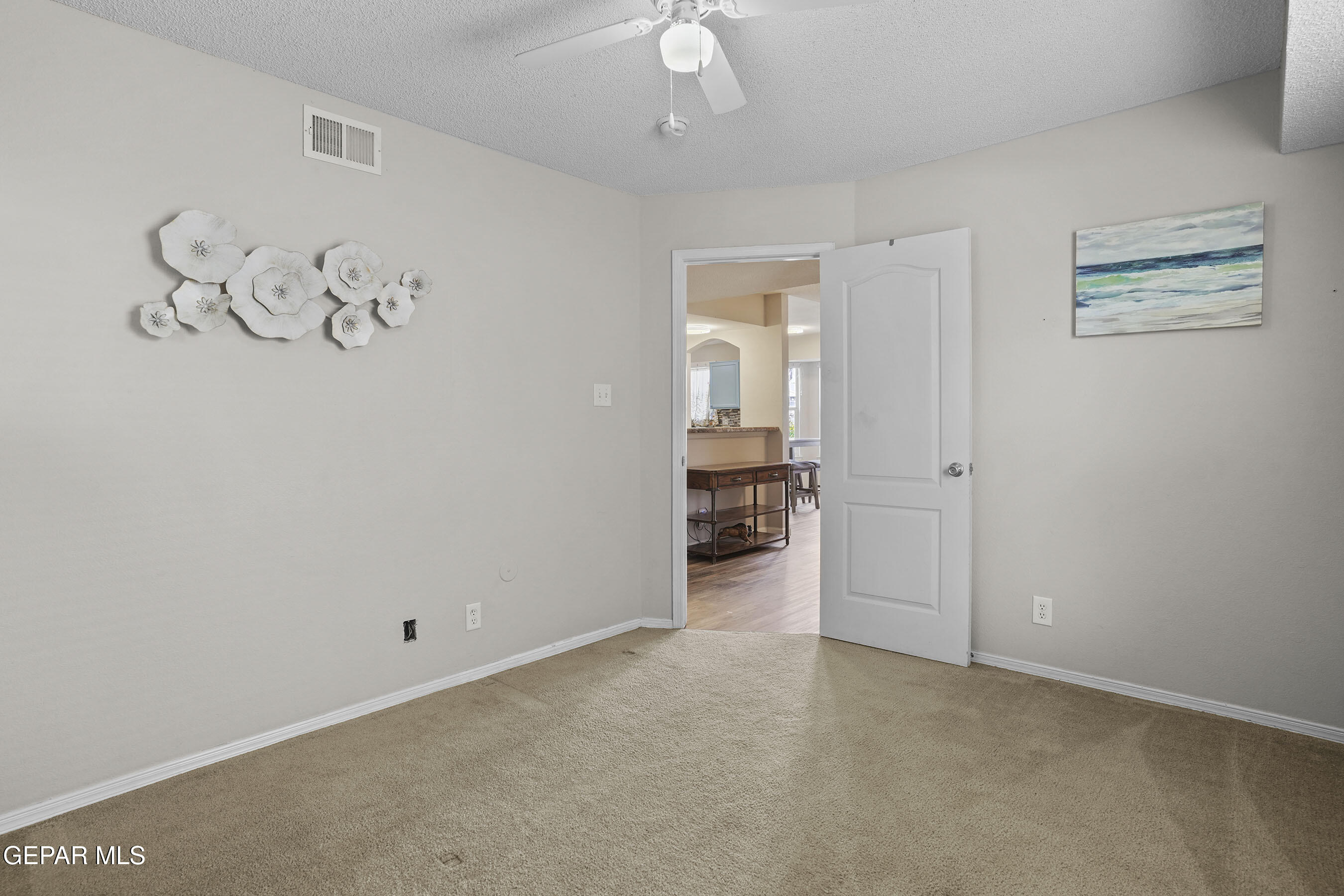 11241 NORTHVIEW Street