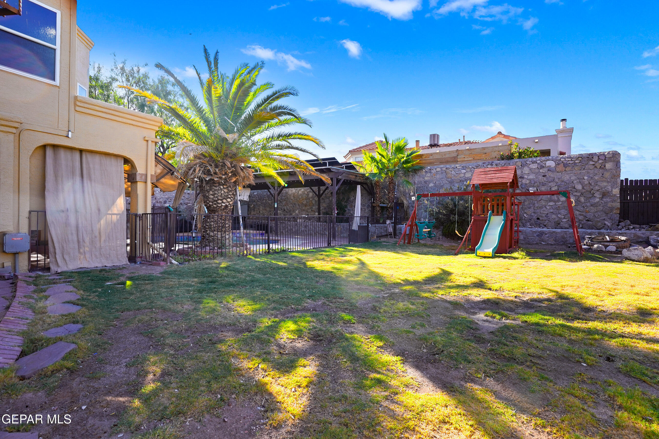 6548 GRAND RIDGE Drive
