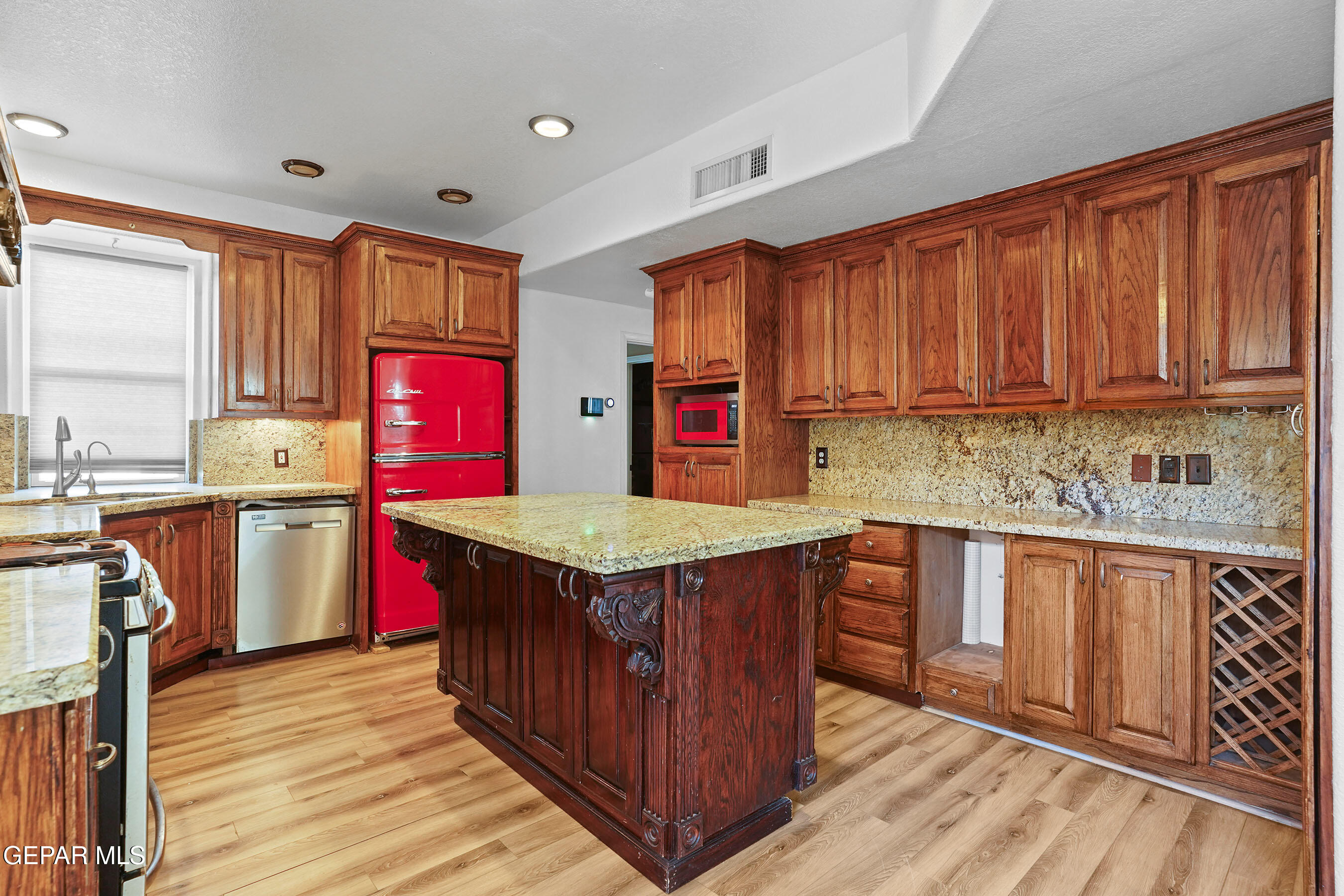 6548 GRAND RIDGE Drive