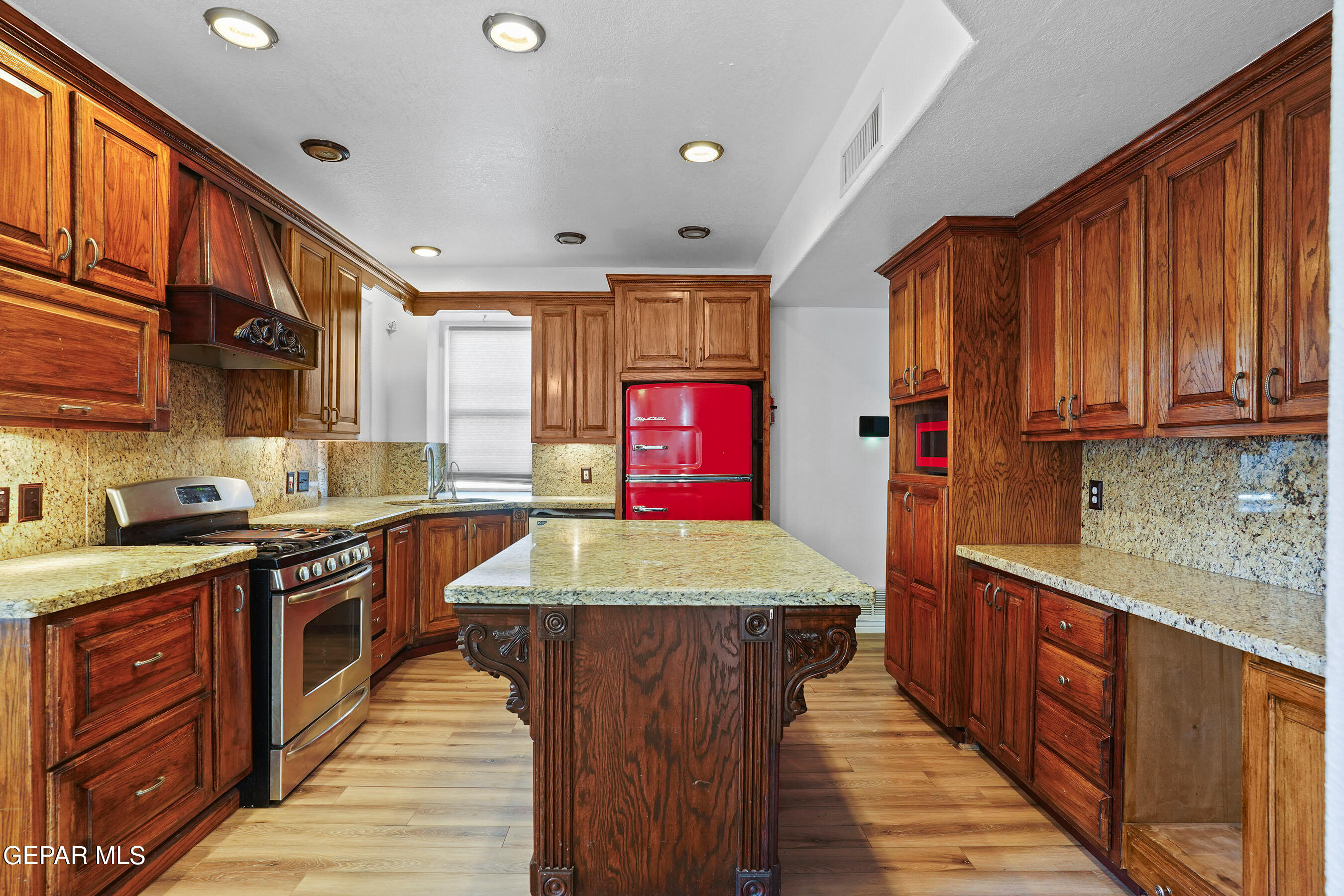6548 GRAND RIDGE Drive