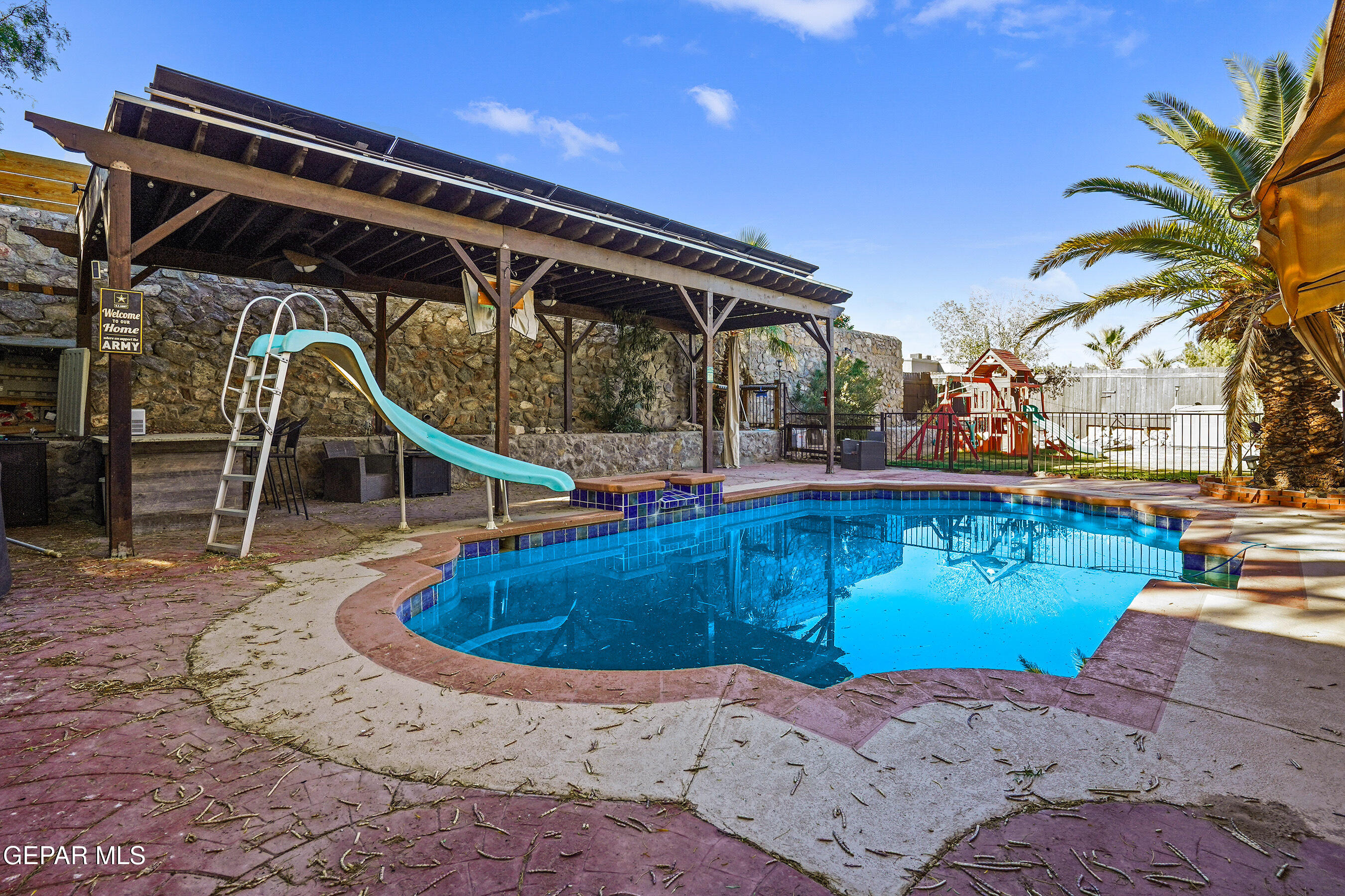 6548 GRAND RIDGE Drive