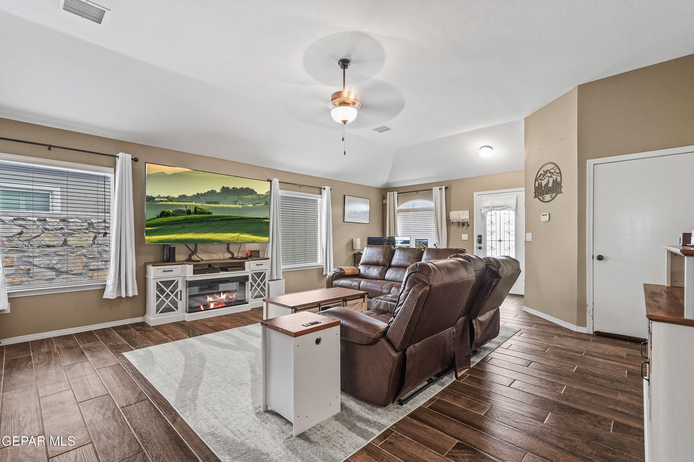 14229 PEYTON EDWARDS Avenue