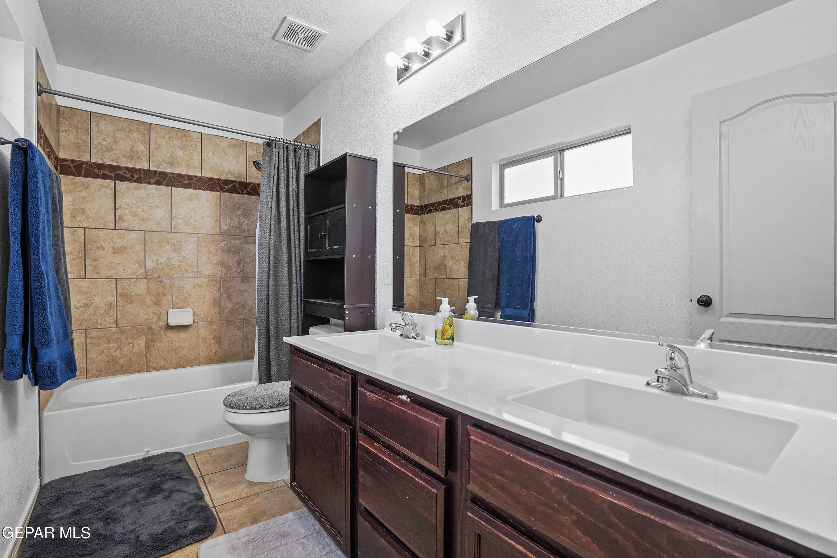 7045 EAGLE NEST Court