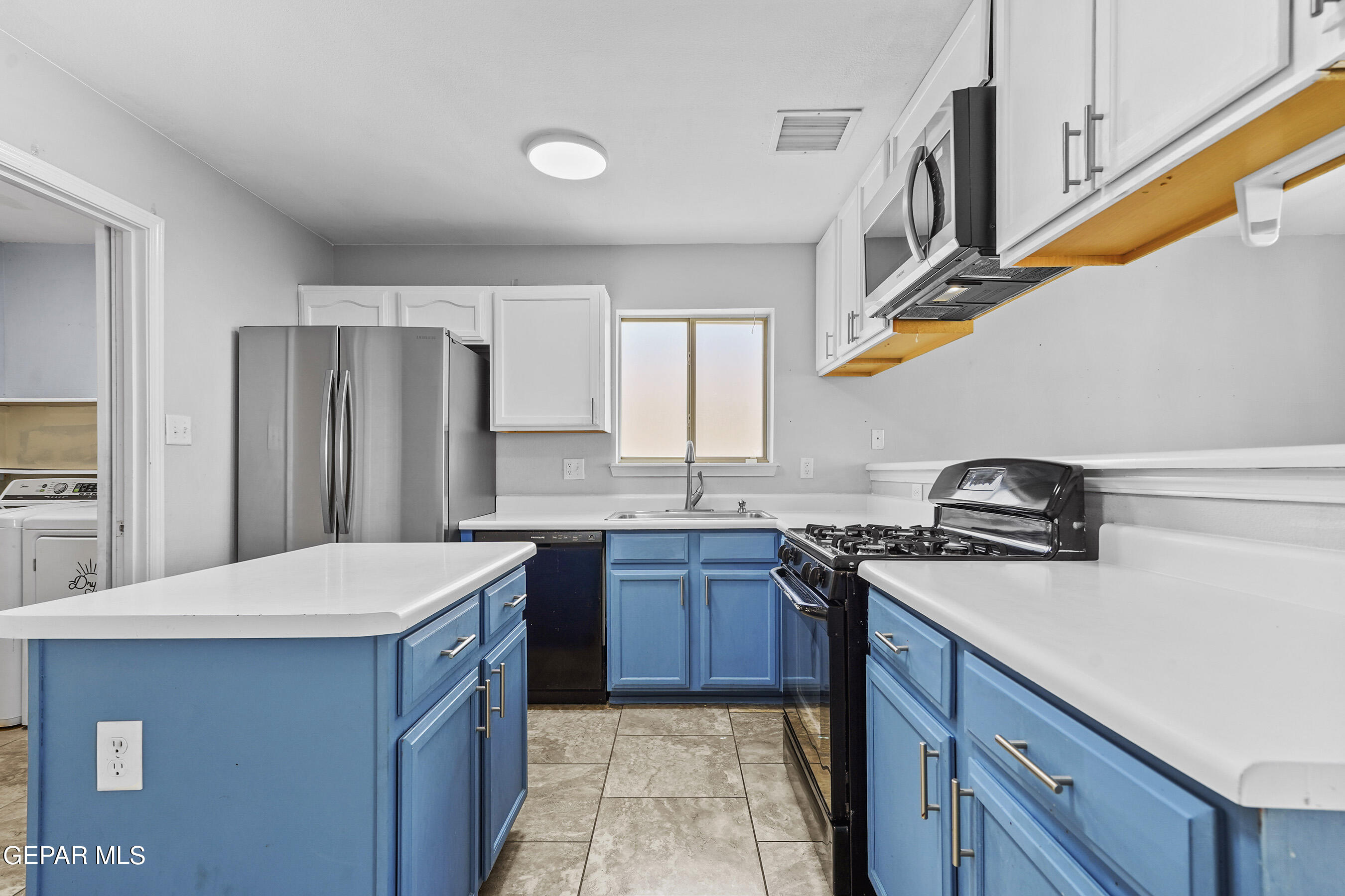 11805 MESQUITE LAKE Lane