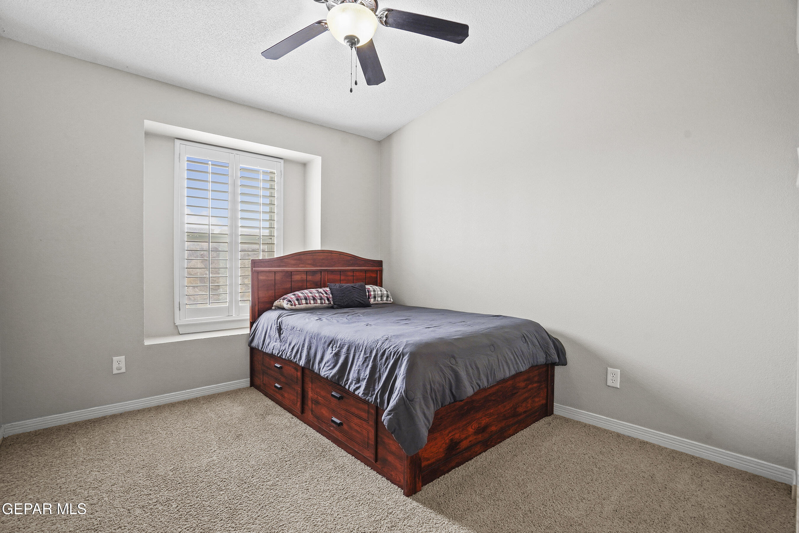 3265 MAPLE POINT Drive