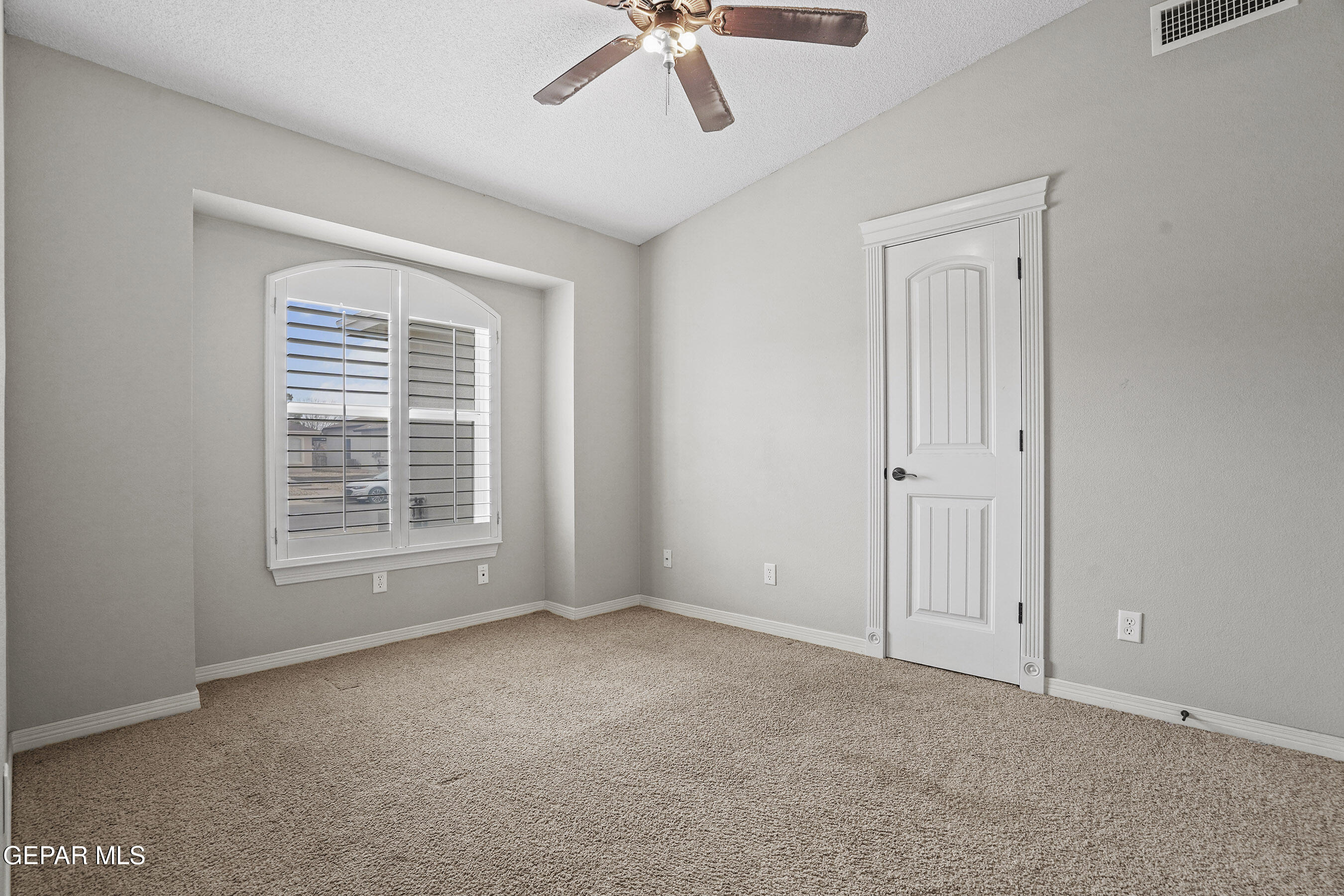 3265 MAPLE POINT Drive