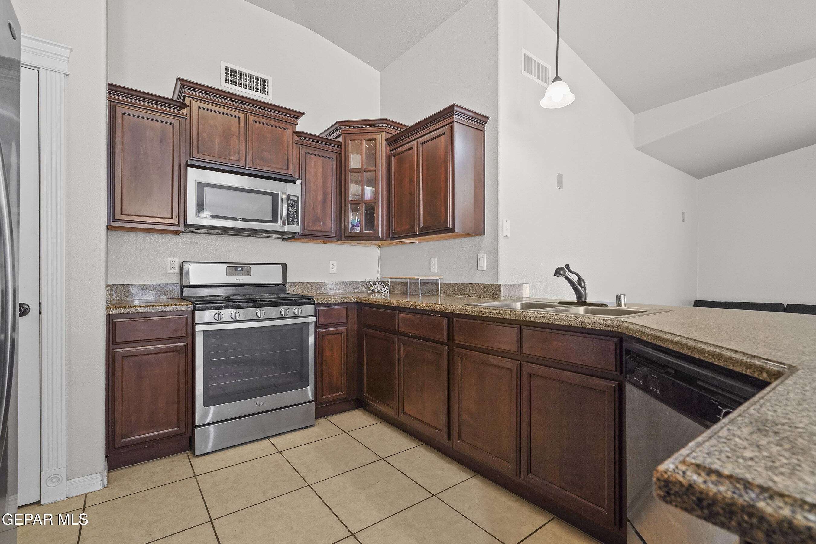 3265 MAPLE POINT Drive