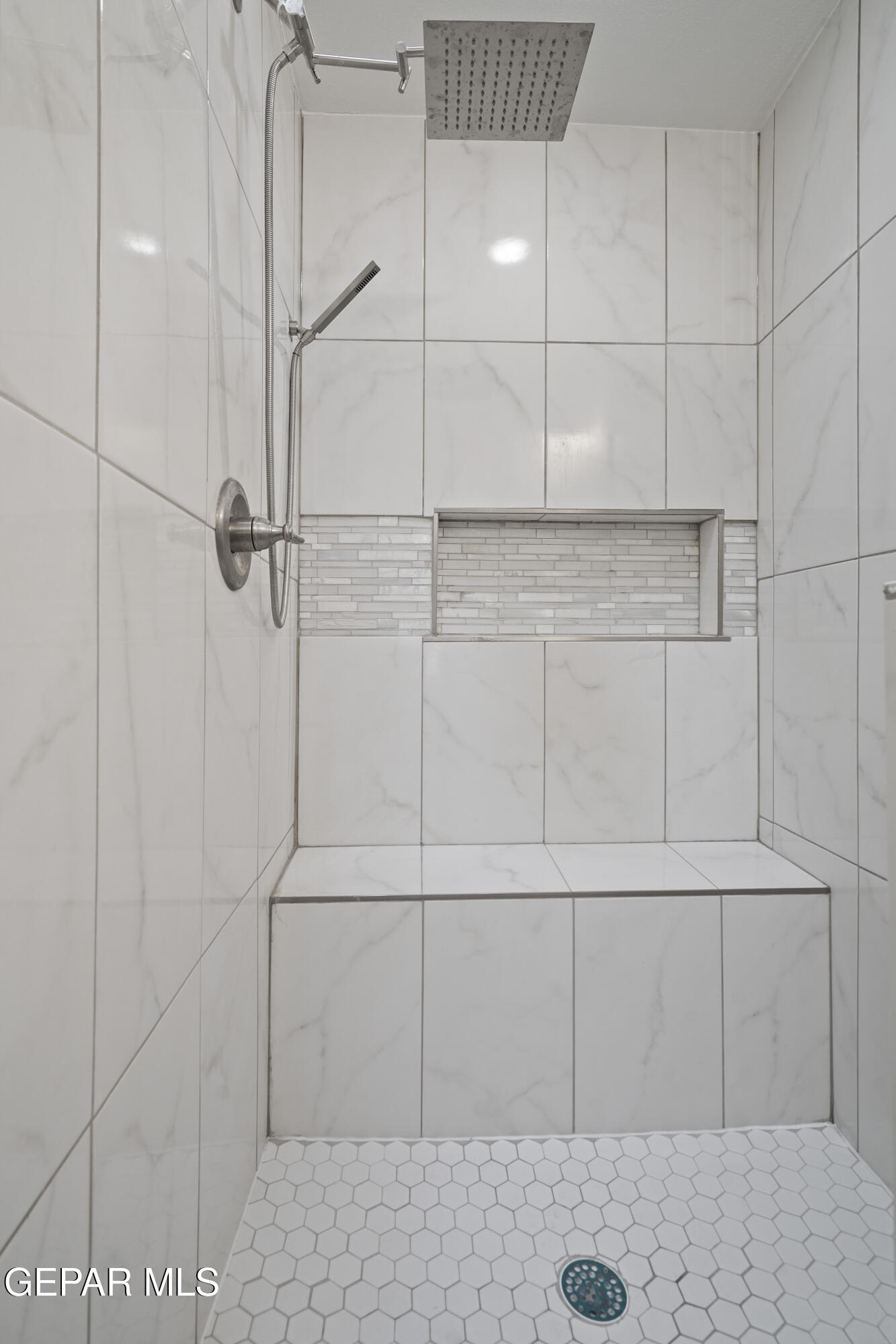 12217 KINGSGATE Court