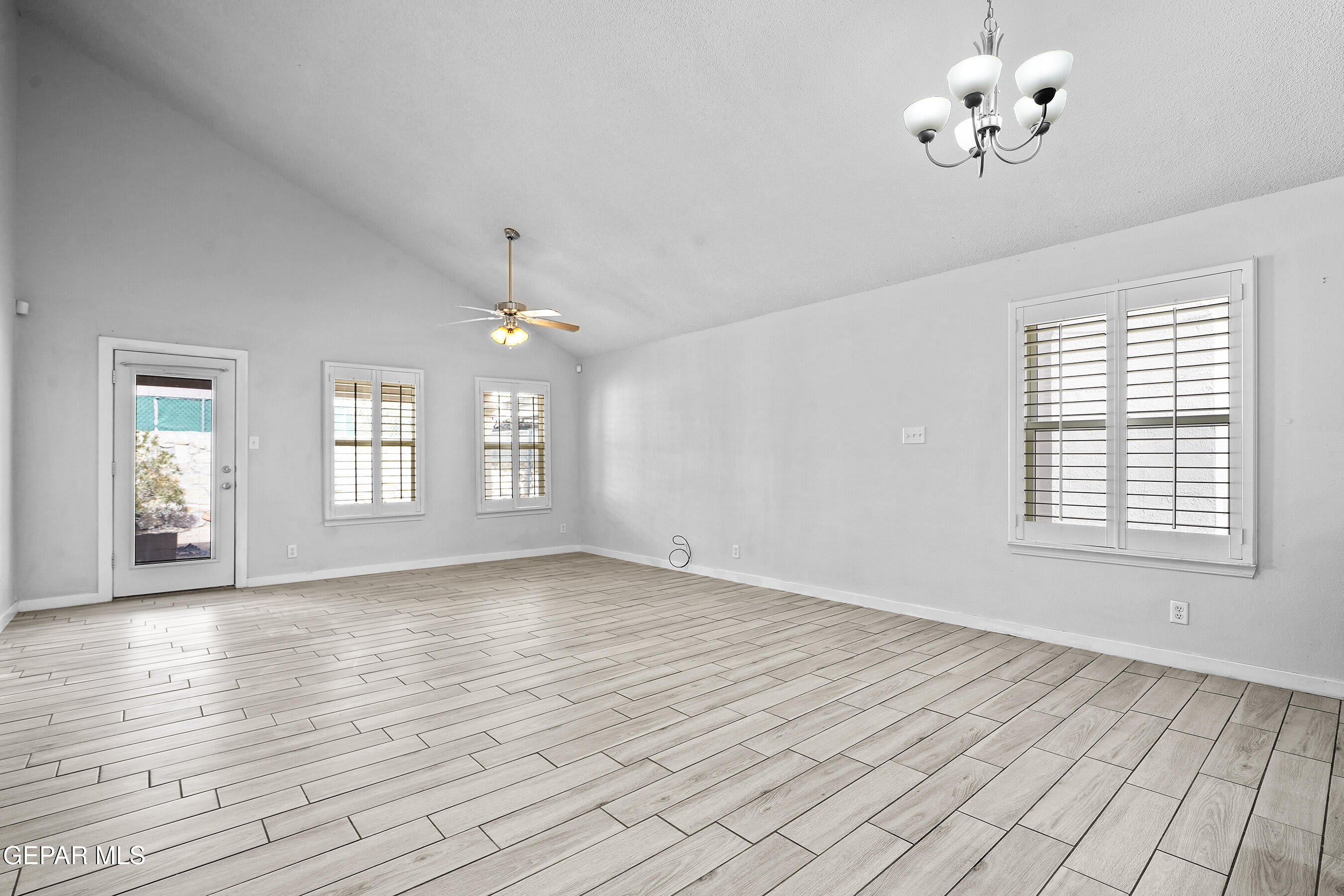 12217 KINGSGATE Court