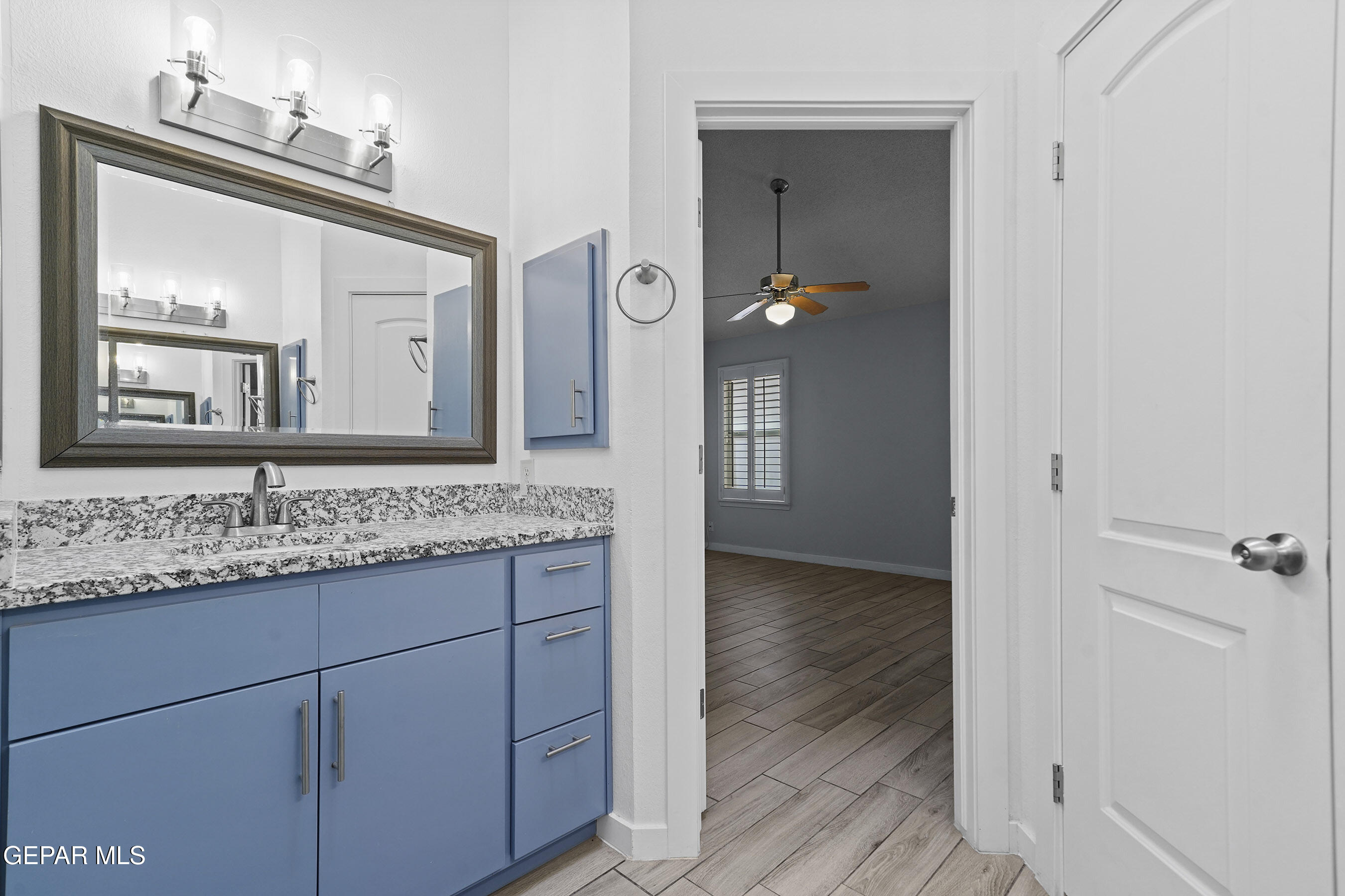 12217 KINGSGATE Court