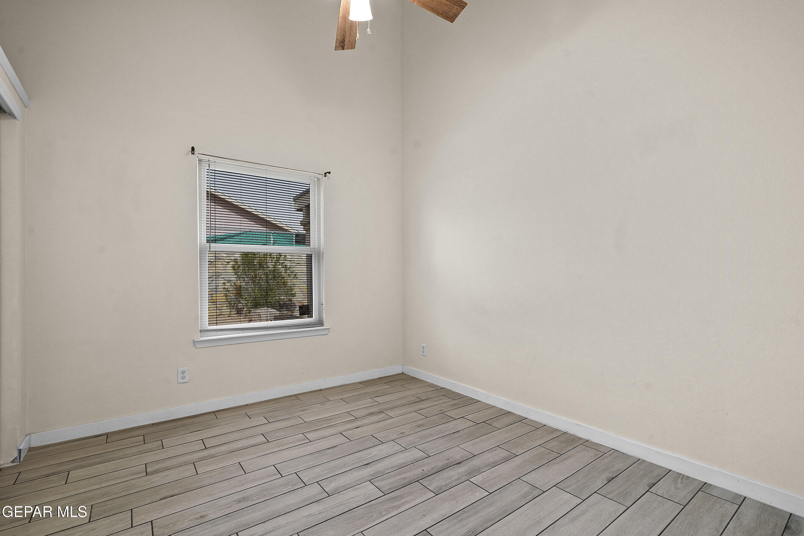 12217 KINGSGATE Court