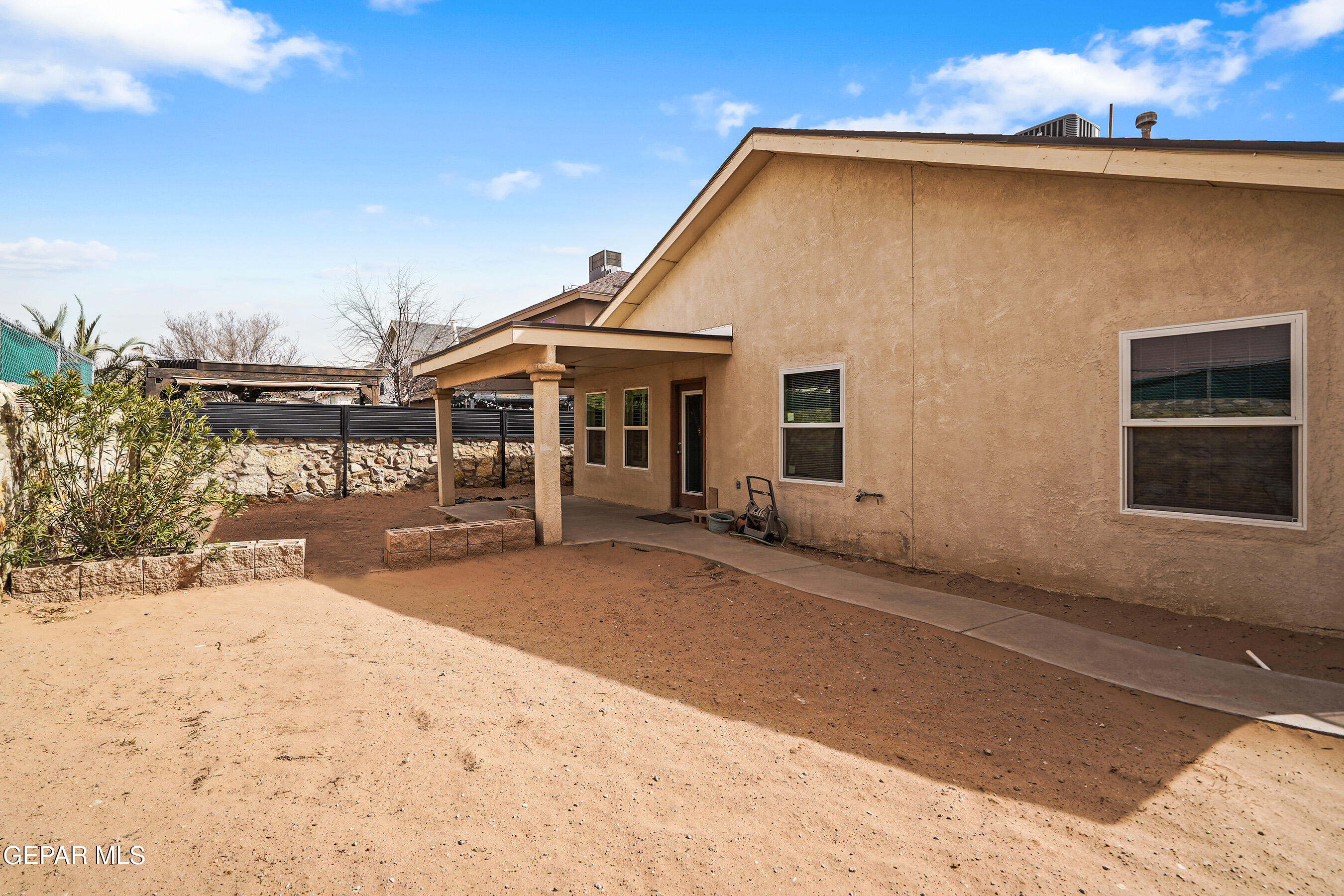 12217 KINGSGATE Court