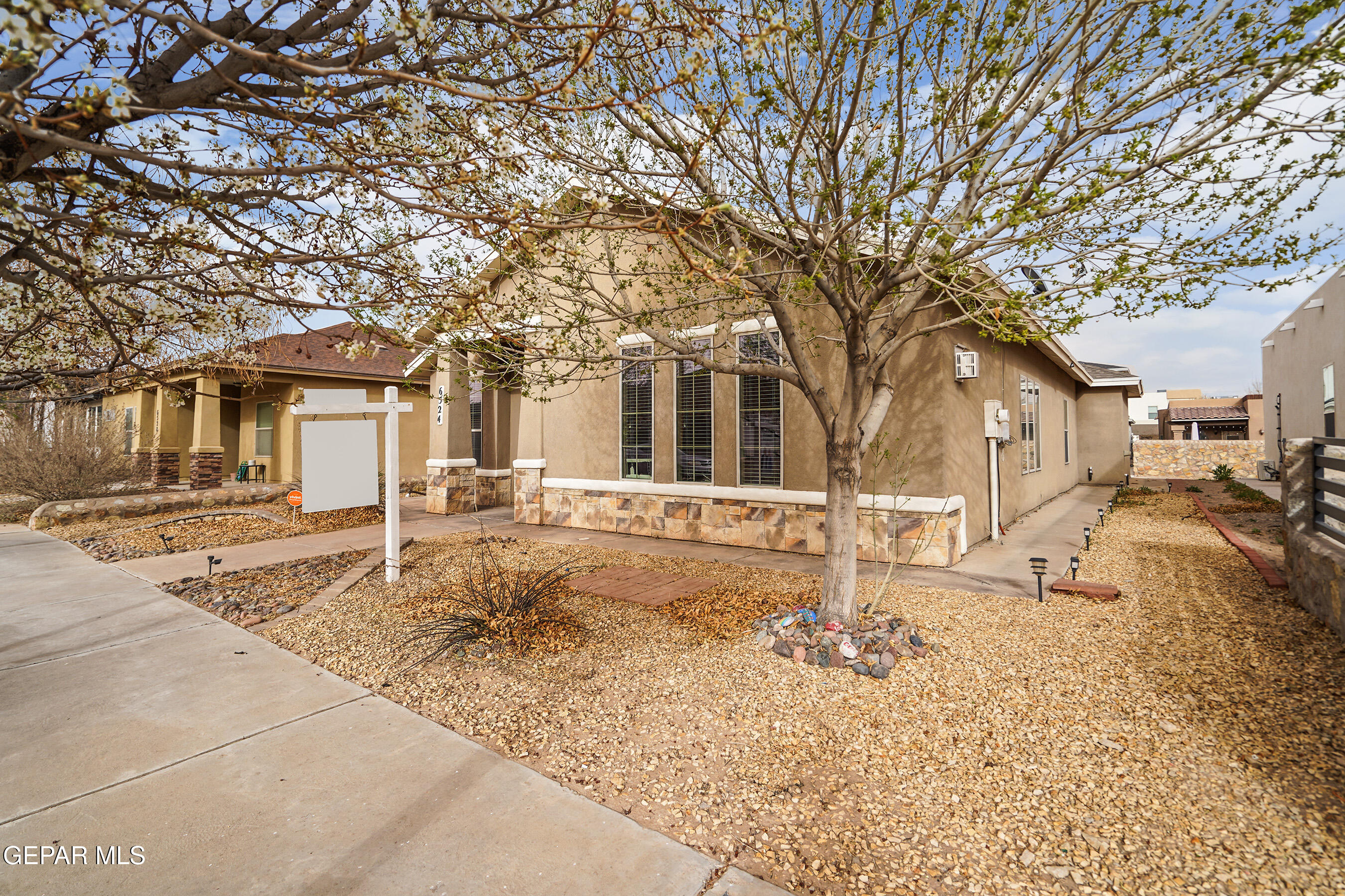 6524 TOIVOA Place