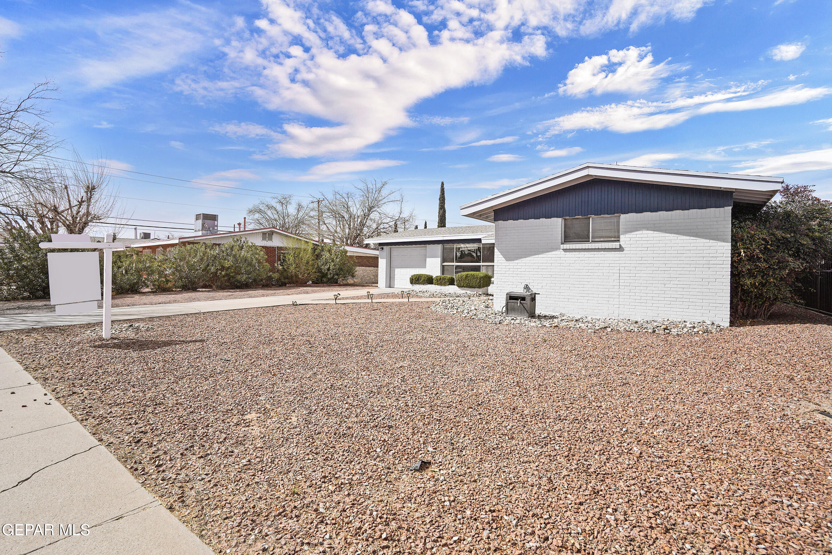 10113 SUMATRA Street