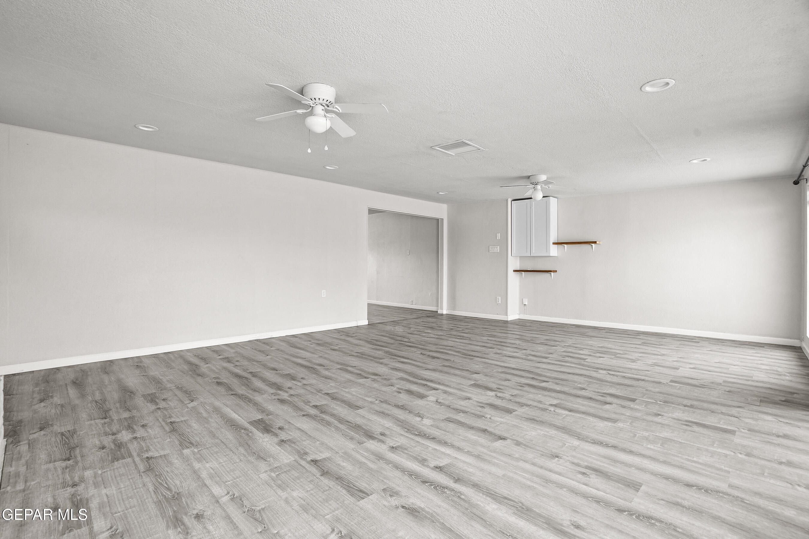 10113 SUMATRA Street