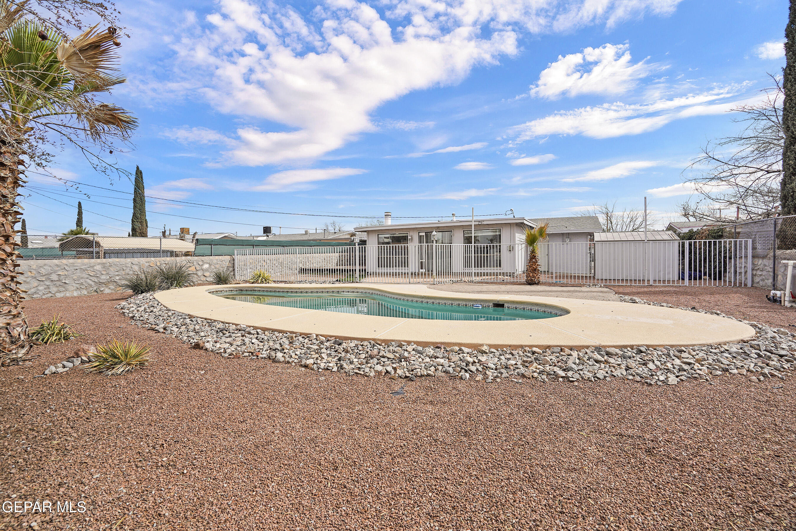 10113 SUMATRA Street