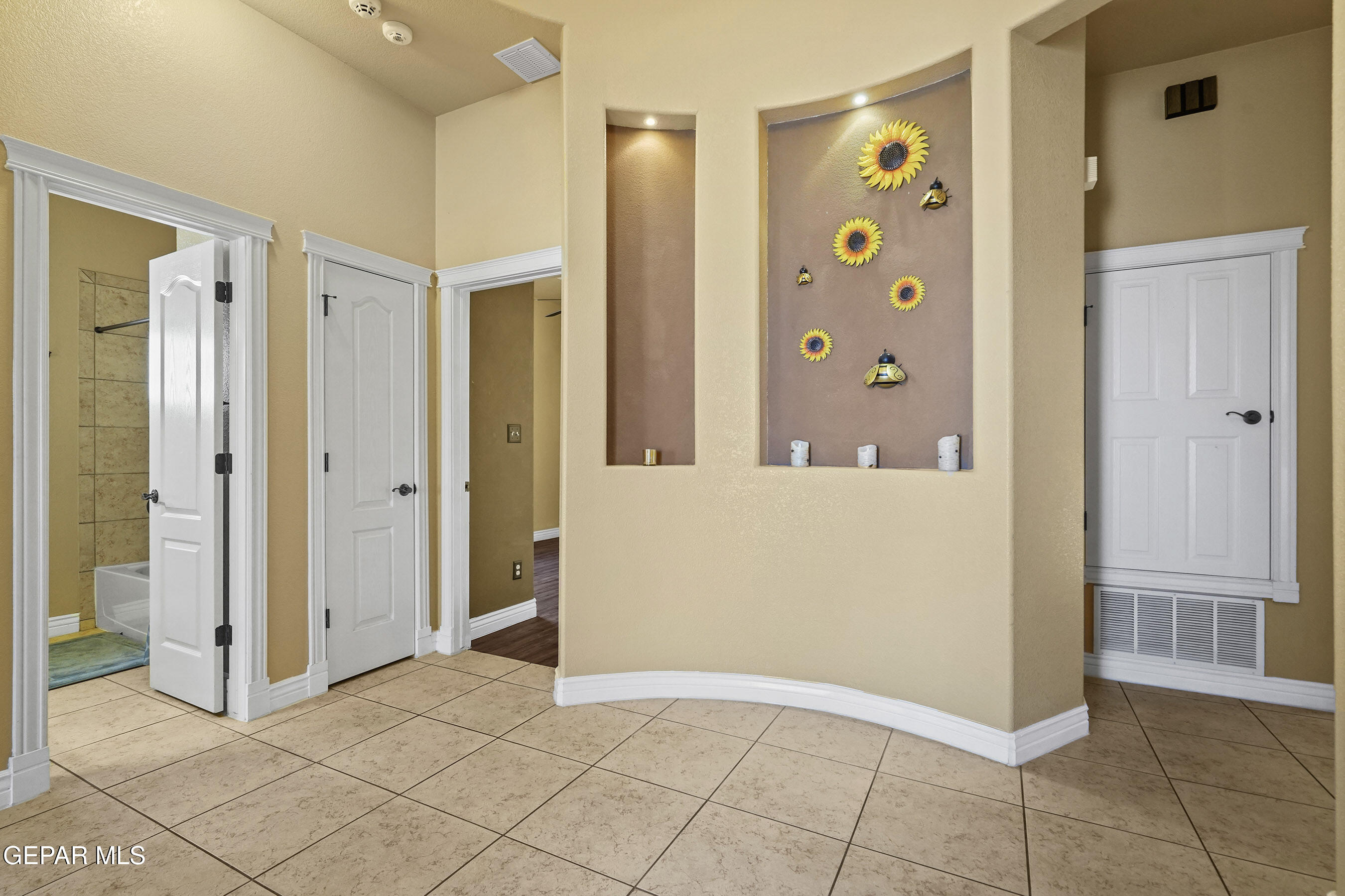 11428 VICTOR FLORES Place