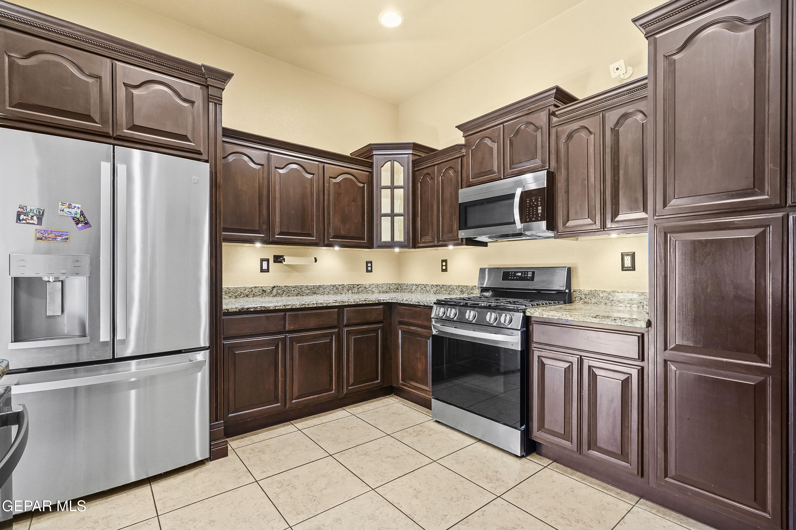 11428 VICTOR FLORES Place