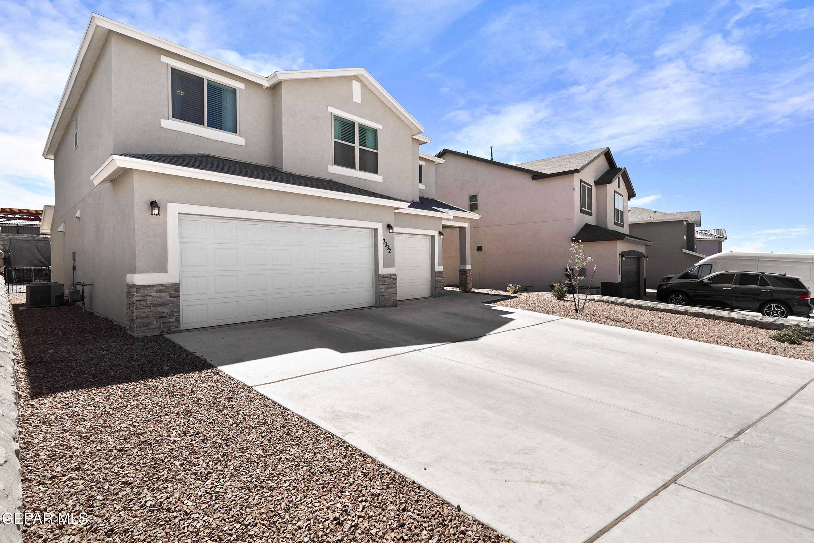 7332 FROSTLINE Place