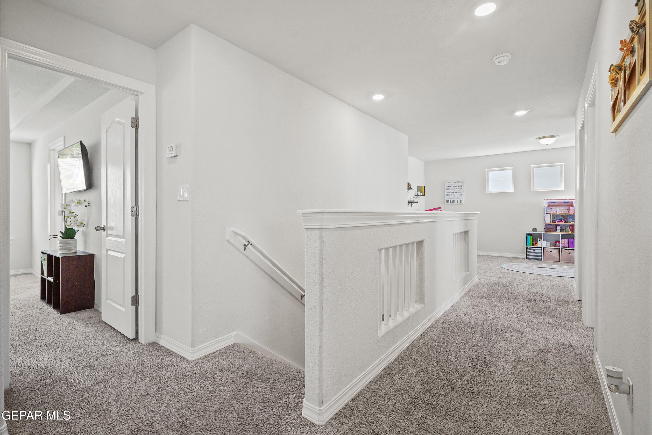 7332 FROSTLINE Place