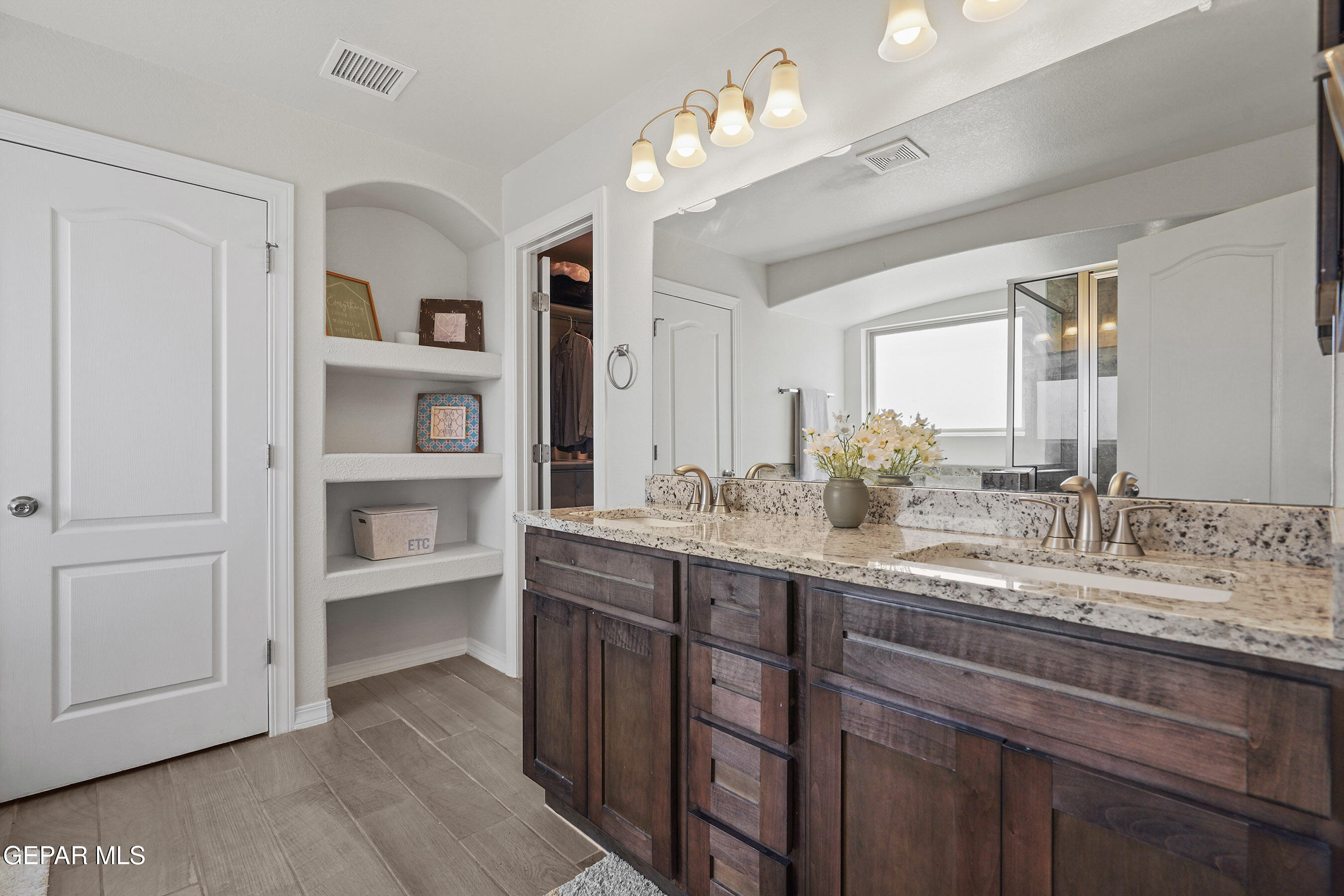 7332 FROSTLINE Place